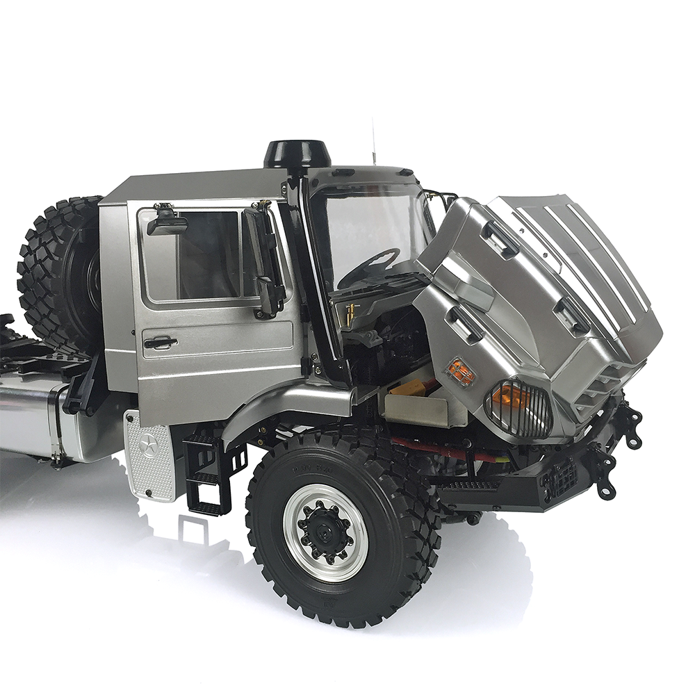 1/14 RC JDM Truck front cab detail with realistic grille and metal body finishing