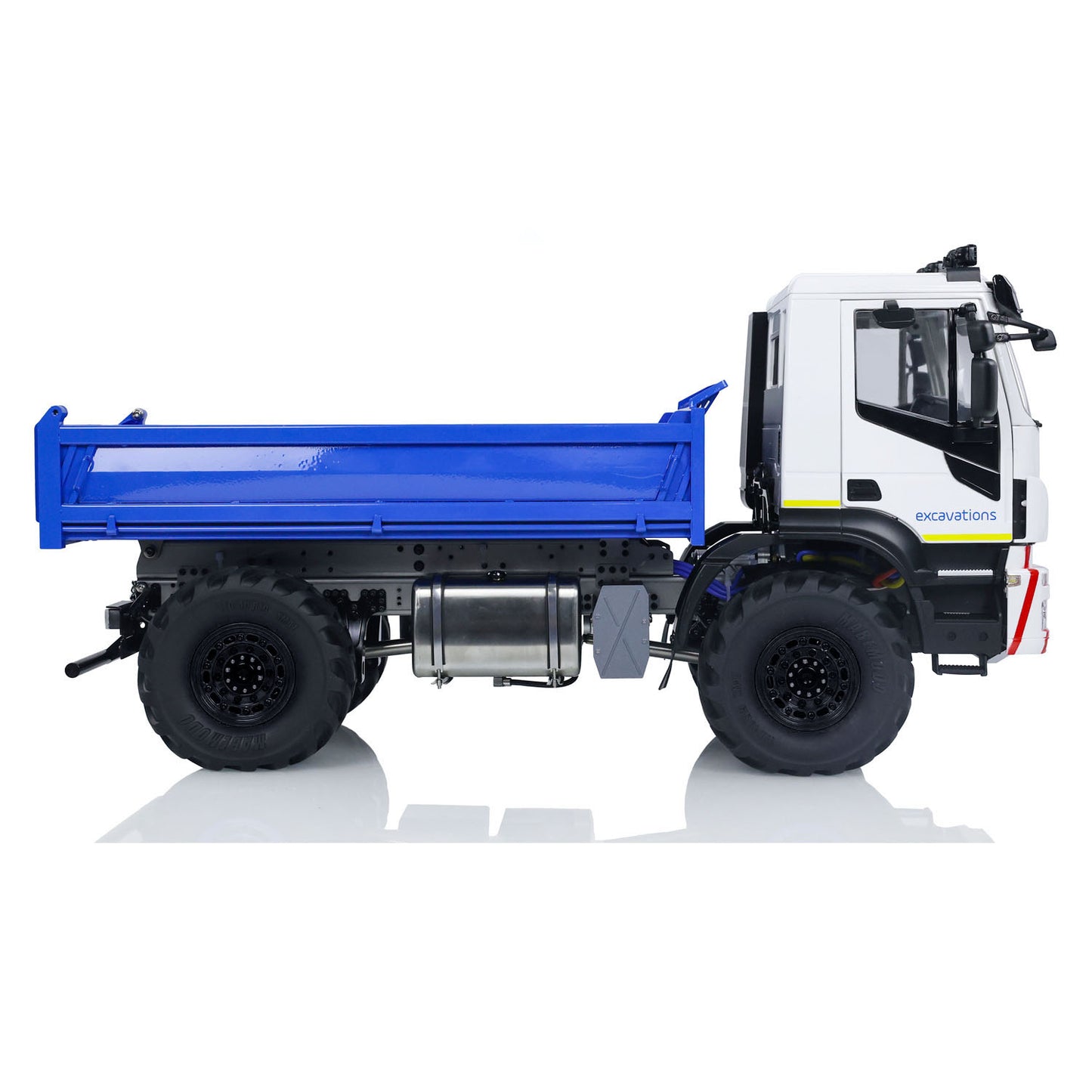 1/14 RC MD Hydraulic Dump Truck side view with realistic cab and dump bed structure