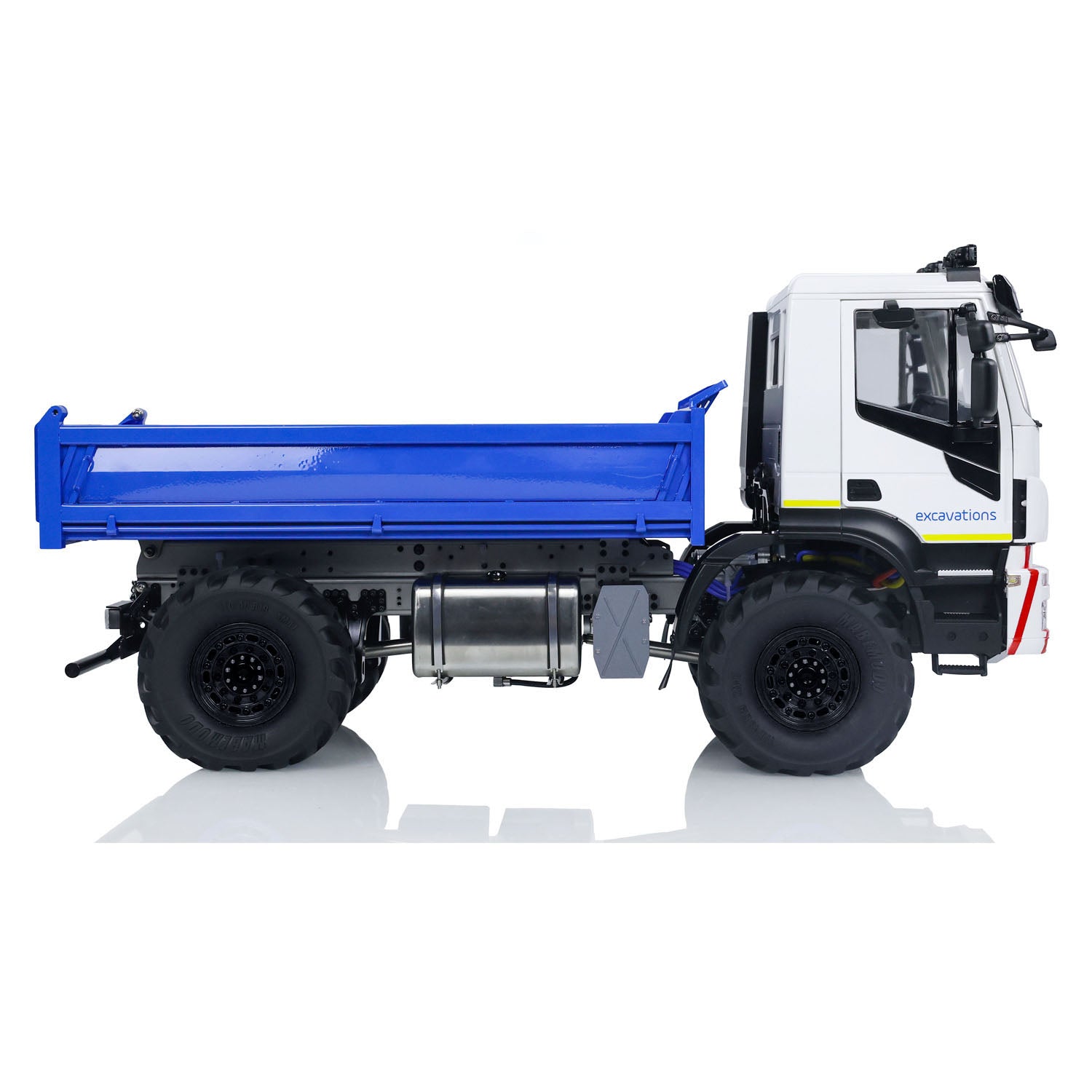 1/14 RC MD Hydraulic Dump Truck side view with realistic cab and dump bed structure