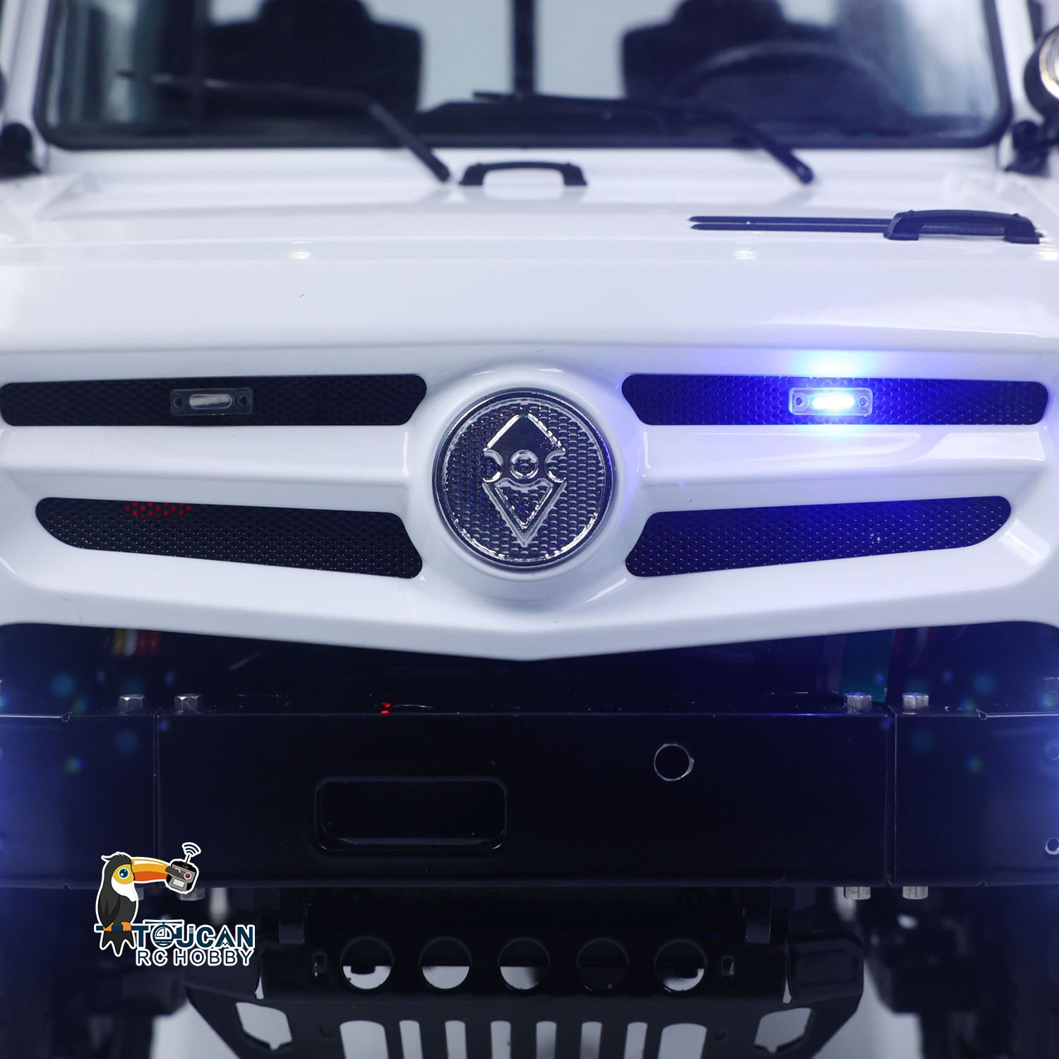 1/14 RC U4023 Truck LED headlights with blue and red light switching function
