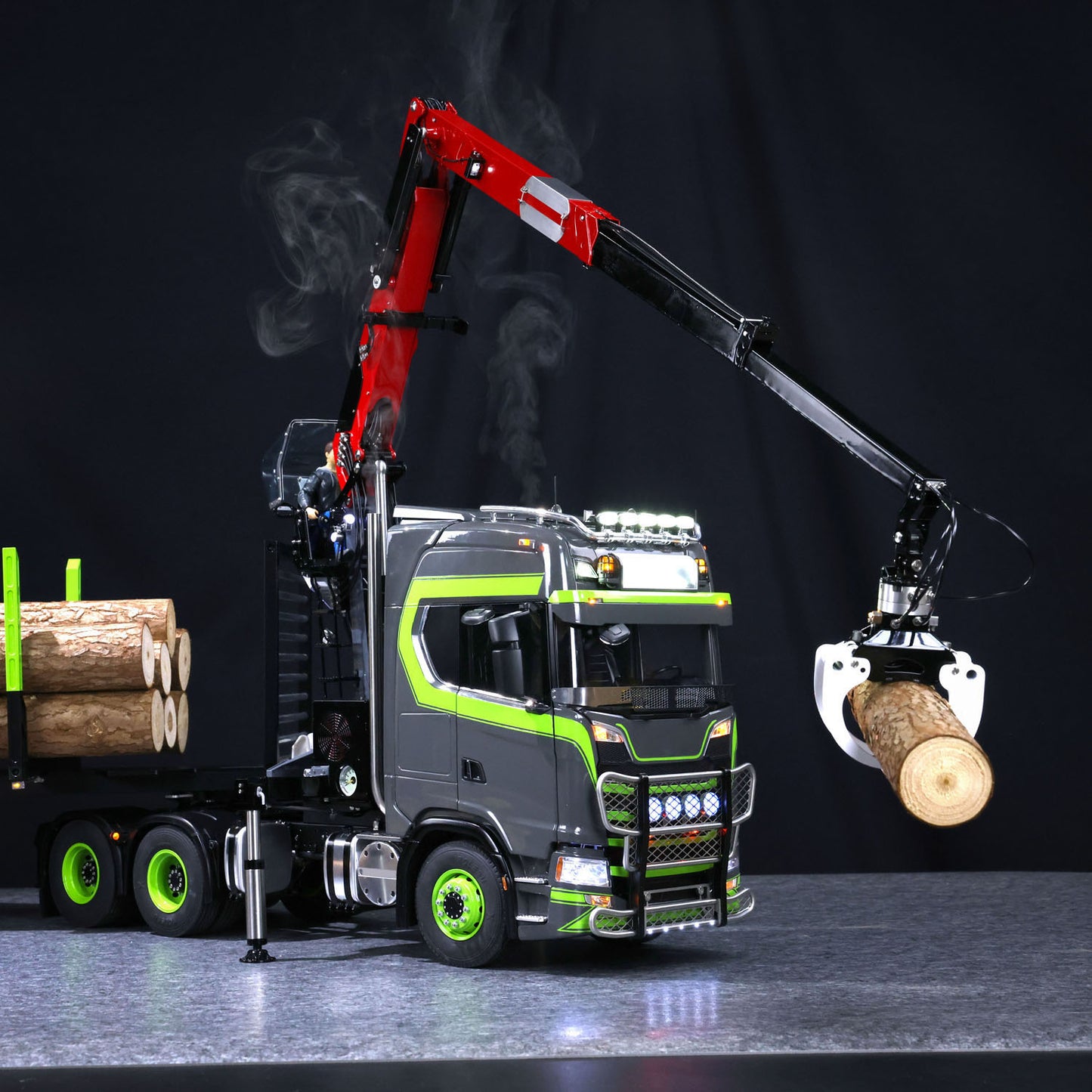 Camion tracteur Toucan 6X6 à châssis métallique 1/14 RC 770S avec grue hydraulique et remorque forestière