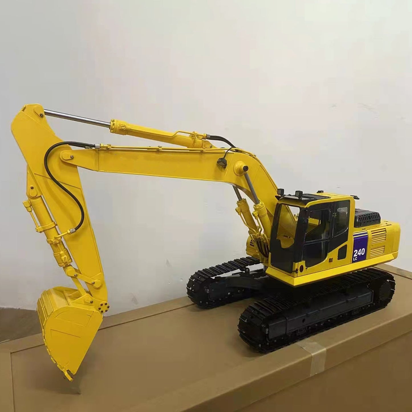 1/12 DIM P2 PC240 Hydraulic RC Excavator