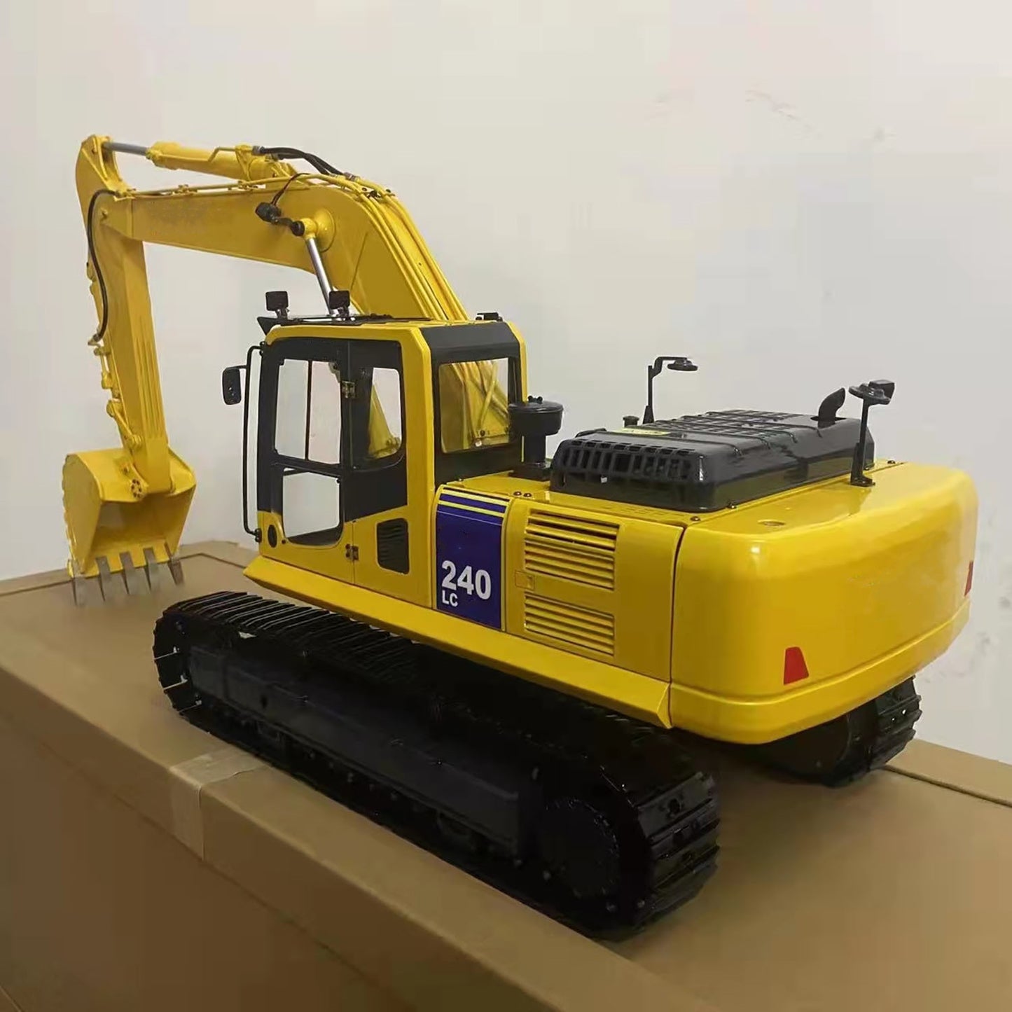 1/12 DIM P2 PC240 Hydraulic RC Excavator