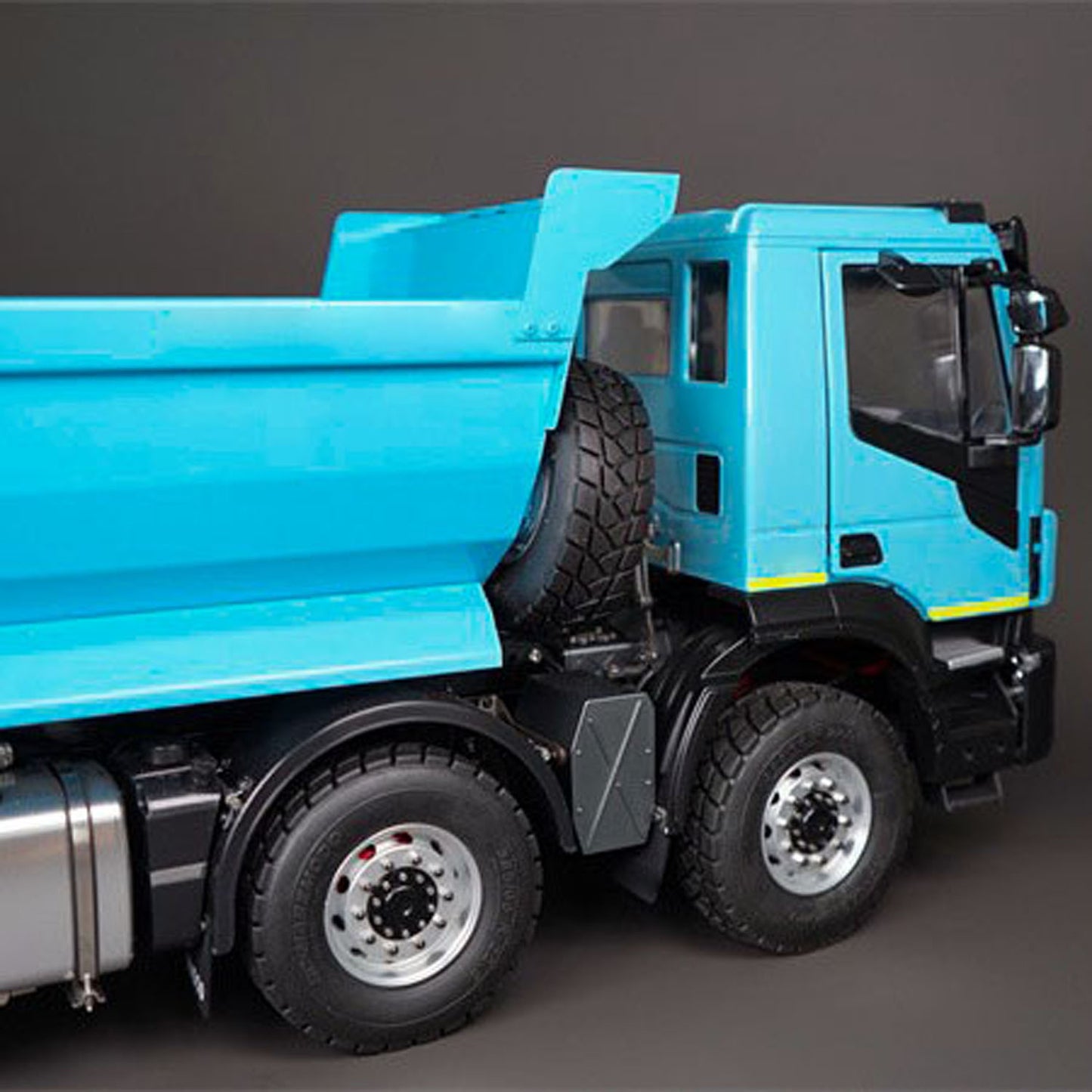 1/14 8x8 Metal PNP Hydraulic RC Truck Dumper Tipper With 2-speed Transmission Gearbox Sound Light System