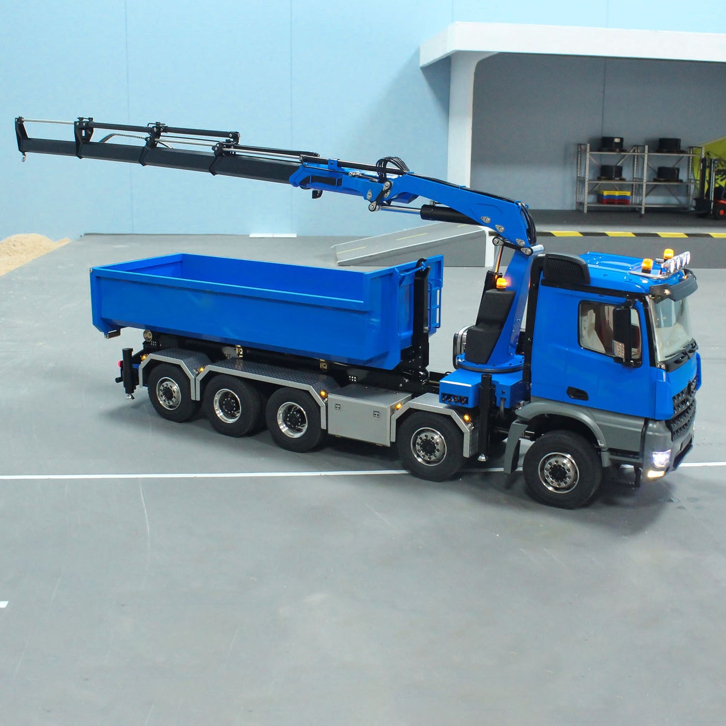 1/14 10x10 RC Hydraulic Full Dump Crane Truck U-shaped Bucket