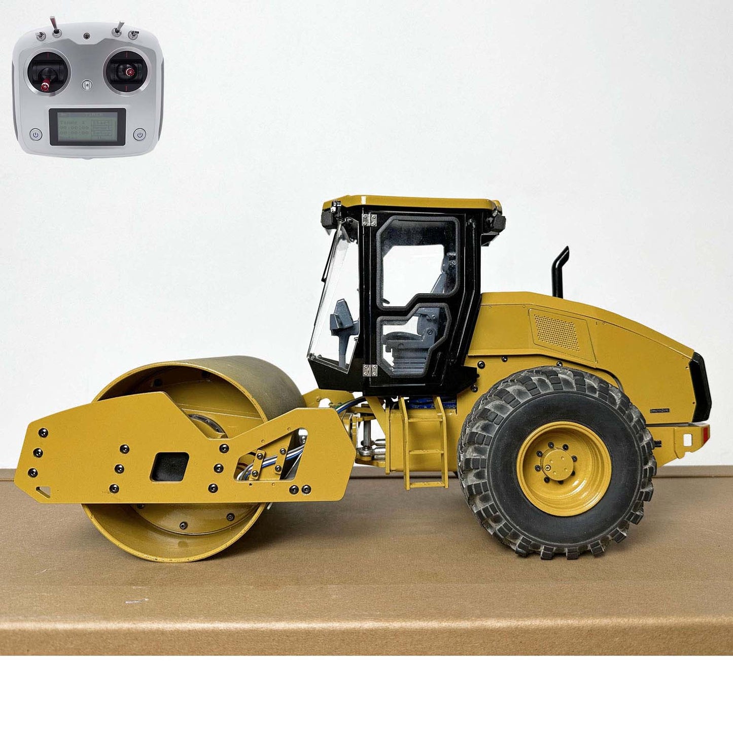 Rouleau compresseur RC en métal CS11 1/12 modèle PNP