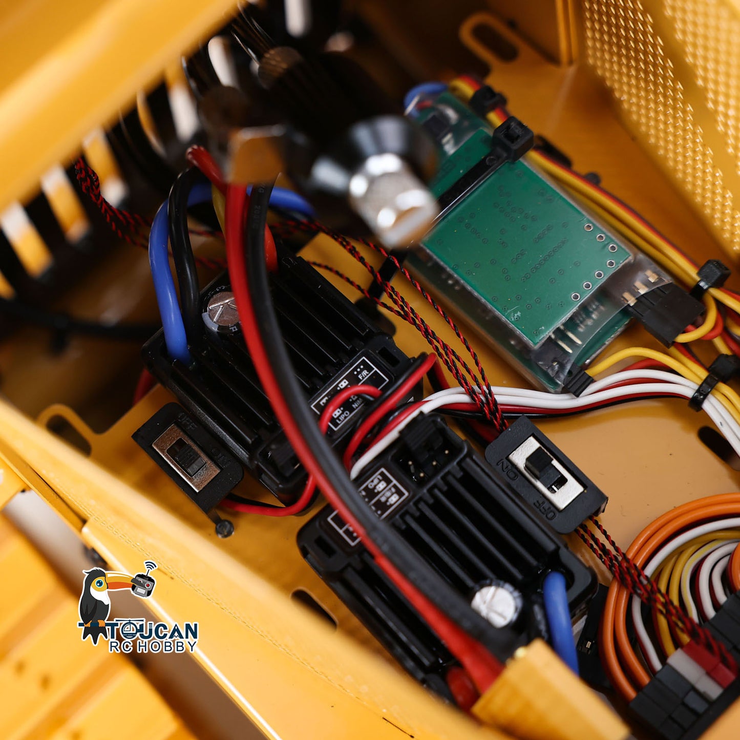 Fast Shipping 1/14 JDM-98 DXR2 Metal RC Hydraulic Bulldozer Radio Control Dozer 201 New Sound Module