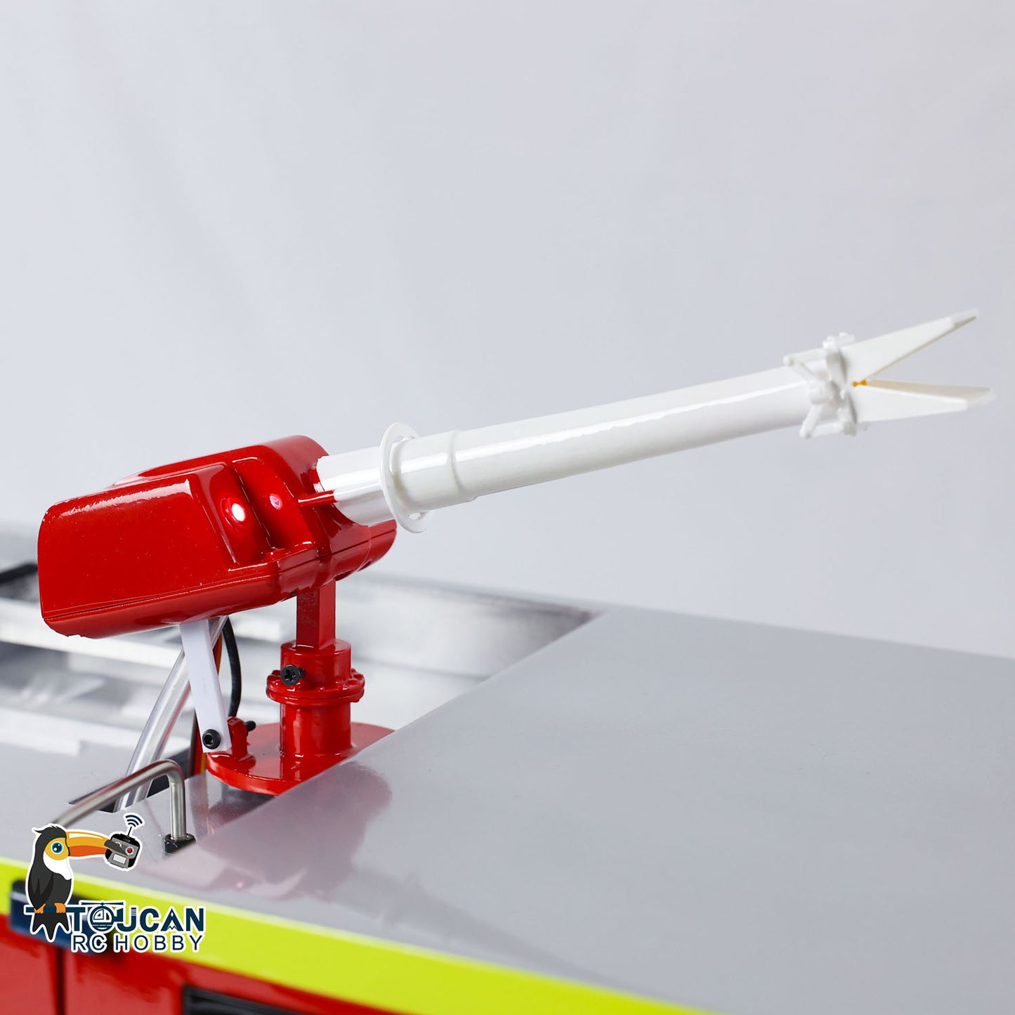 EN STOCK 1/14 Camion de pompiers télécommandé 8x4 RC Modèle de lutte contre les incendies