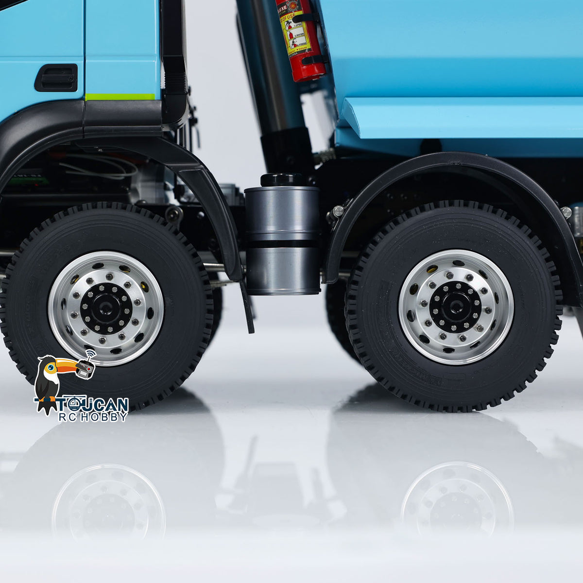 1/14 Metal 8x4 PNP Hydraulic RC Truck Dumper With 2-speed Transmission Gearbox Sound Light System