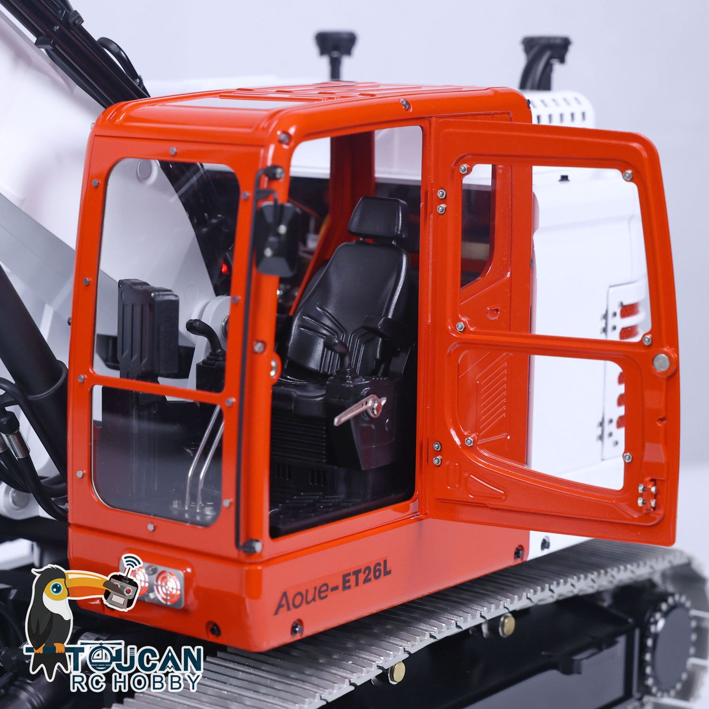 LESU 1/14 Aoue Metal ET26L Painted Assembled RTR Hydraulic Three-section RC Excavator B0012 With PL18EV Transmitter Smoke Function