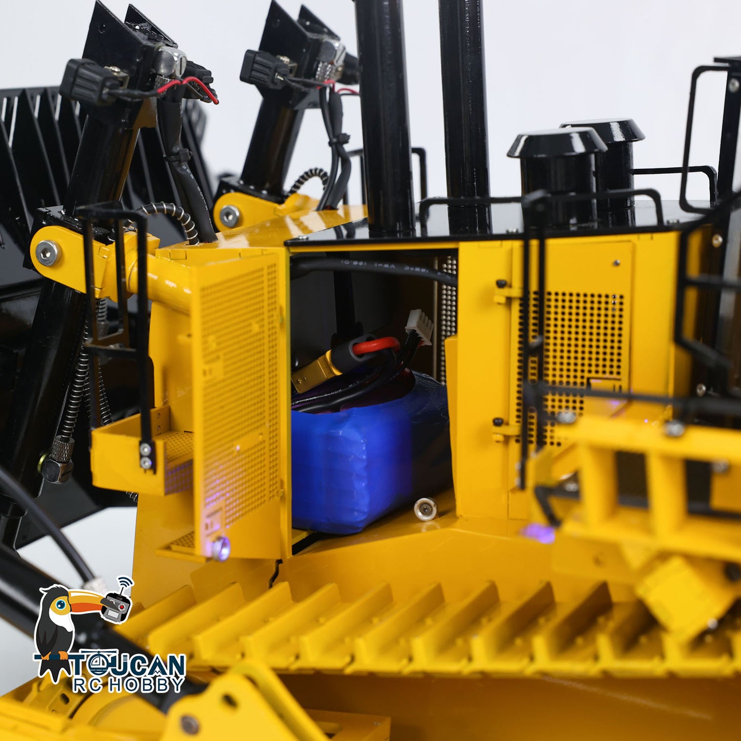 US Stock 1/14 Hydraulic RC Bulldozer Metal RTR Remote Control Dozers Model D11T Dozer