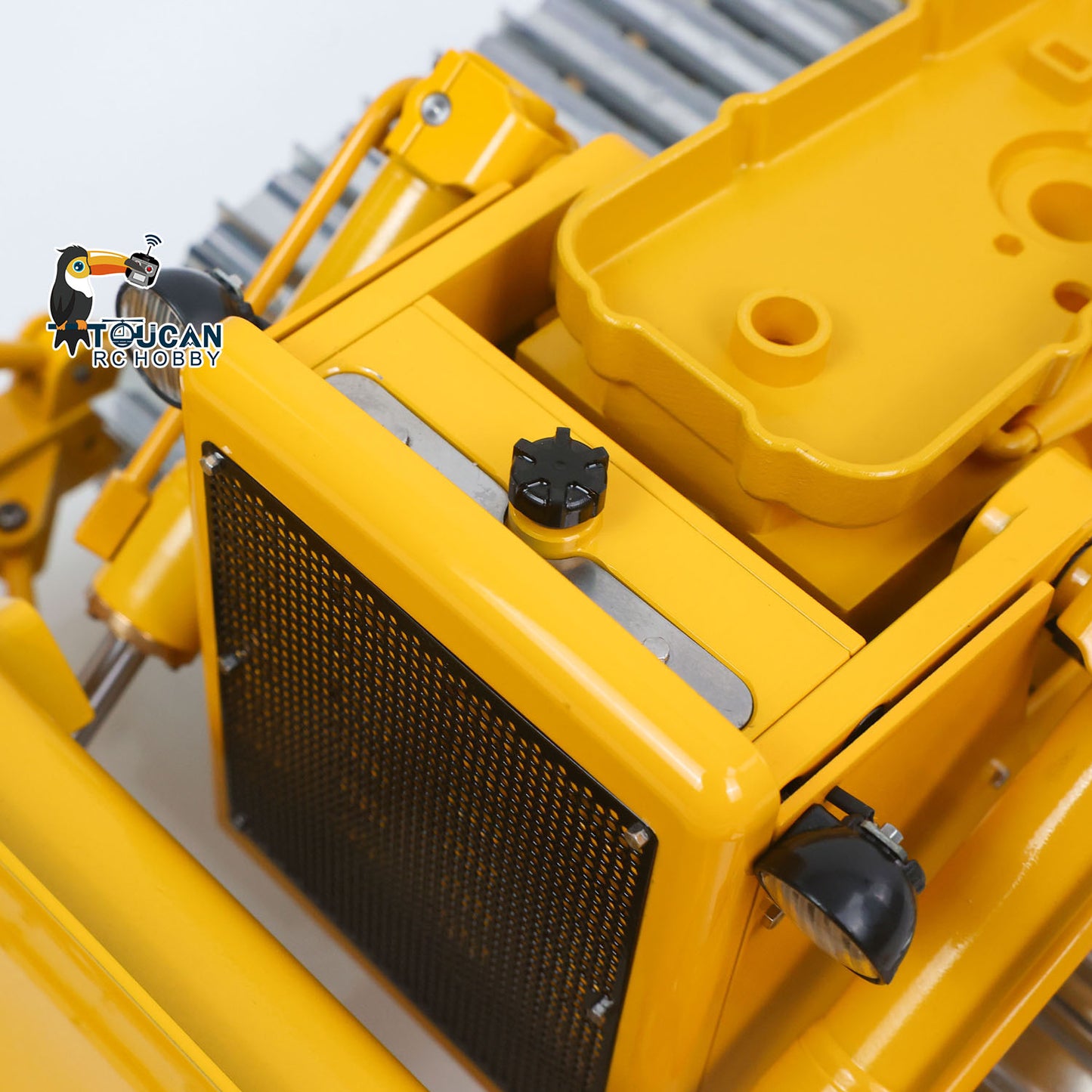 Metal 1/14 RC Hydraulic Bulldozer D7 Remote Control Dozer Model Engineering Vehicle Flysky Radio Light Sound System Battery