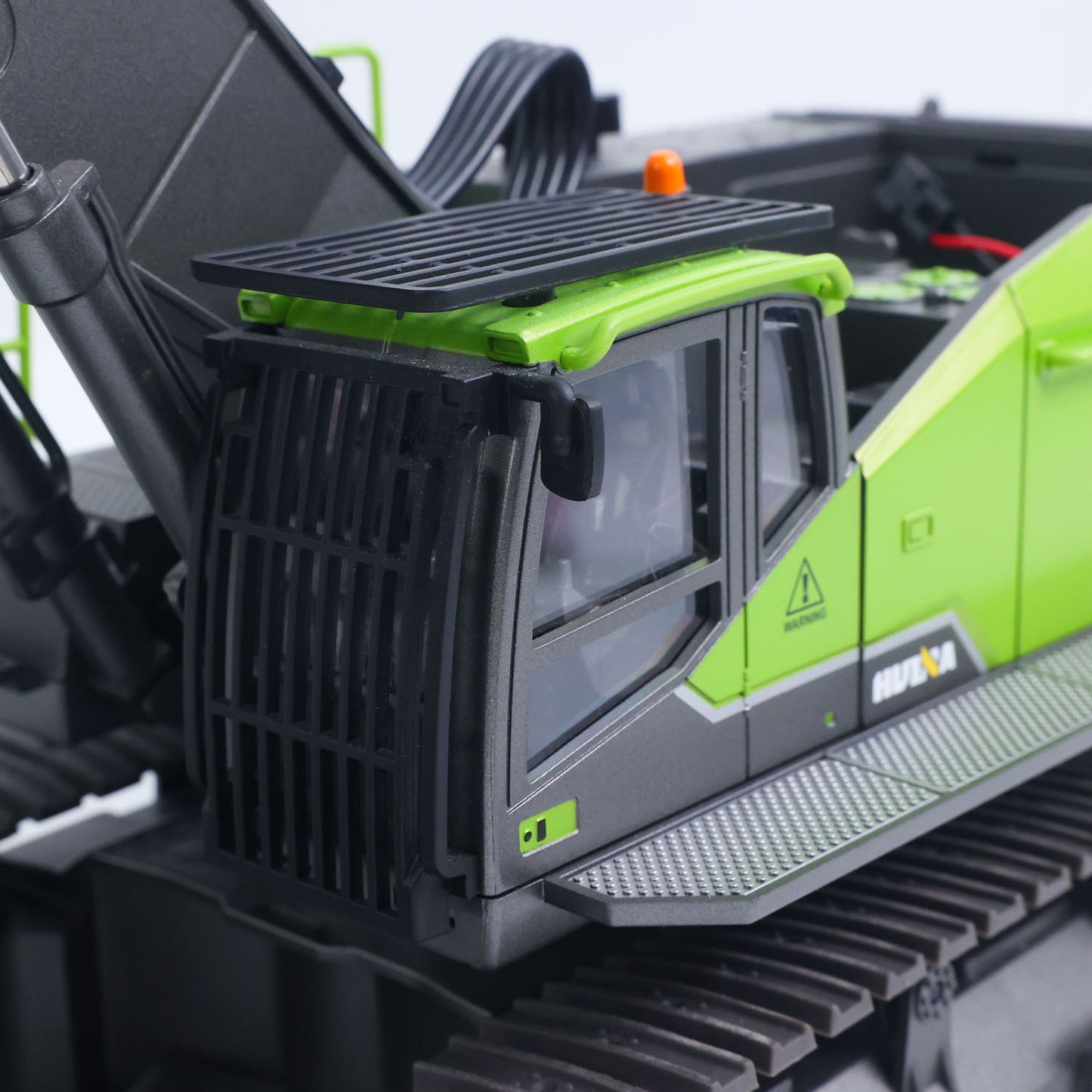 US STOCK HUINA 1/14 593 Toys Model RC Excavator Car Gift Battery 2.4G Remote Control Digger