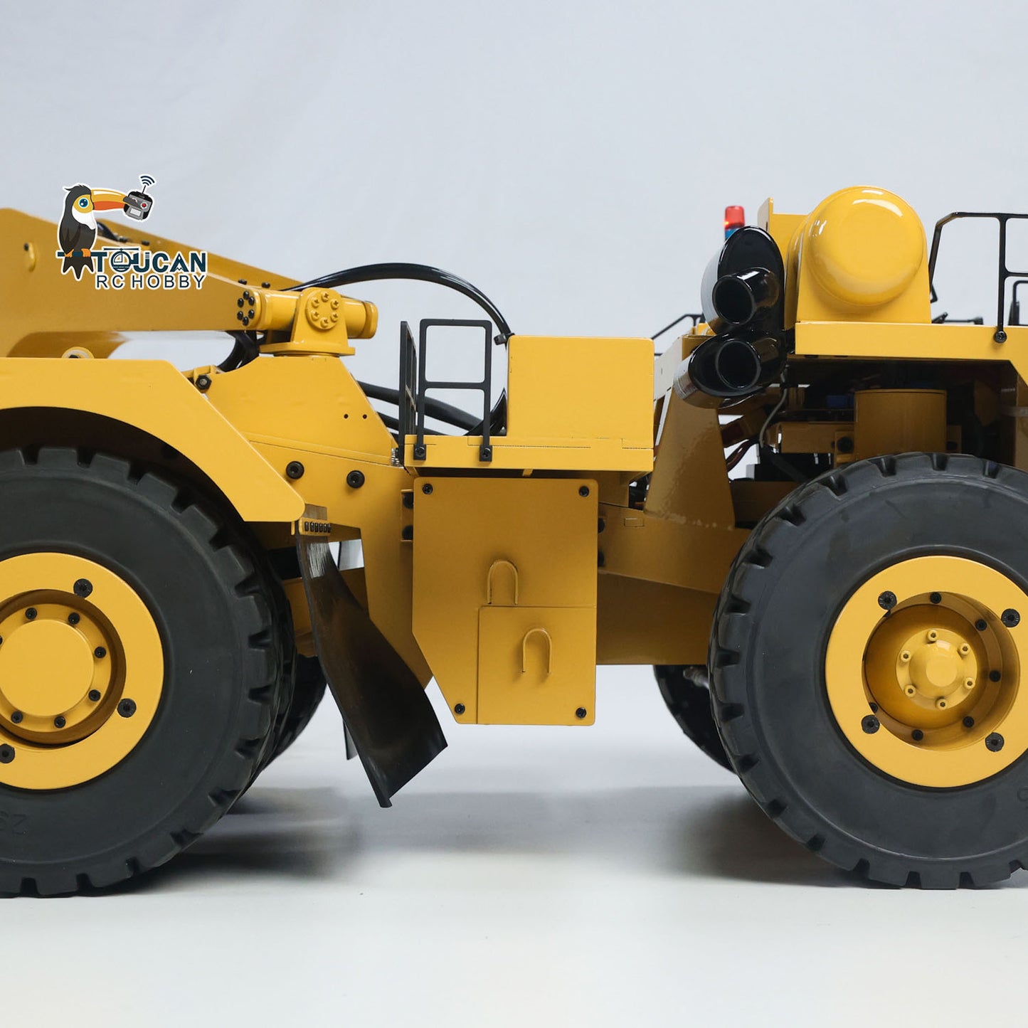 1.8Meters Long! Metal 1/20 RC Heavy Duty Hydraulic Mining Trailer C739D PRO Gooseneck Car Remote Control Construction Vehicle