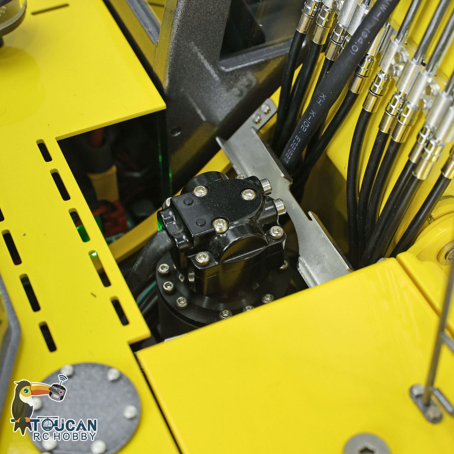 KABOLITE RC Hydraulic Excavator 1/14 HUINA K350 200 Metal 3-piece Boom RTR Cars 6CH Valve Paladin 18EV Lite Battery for Model