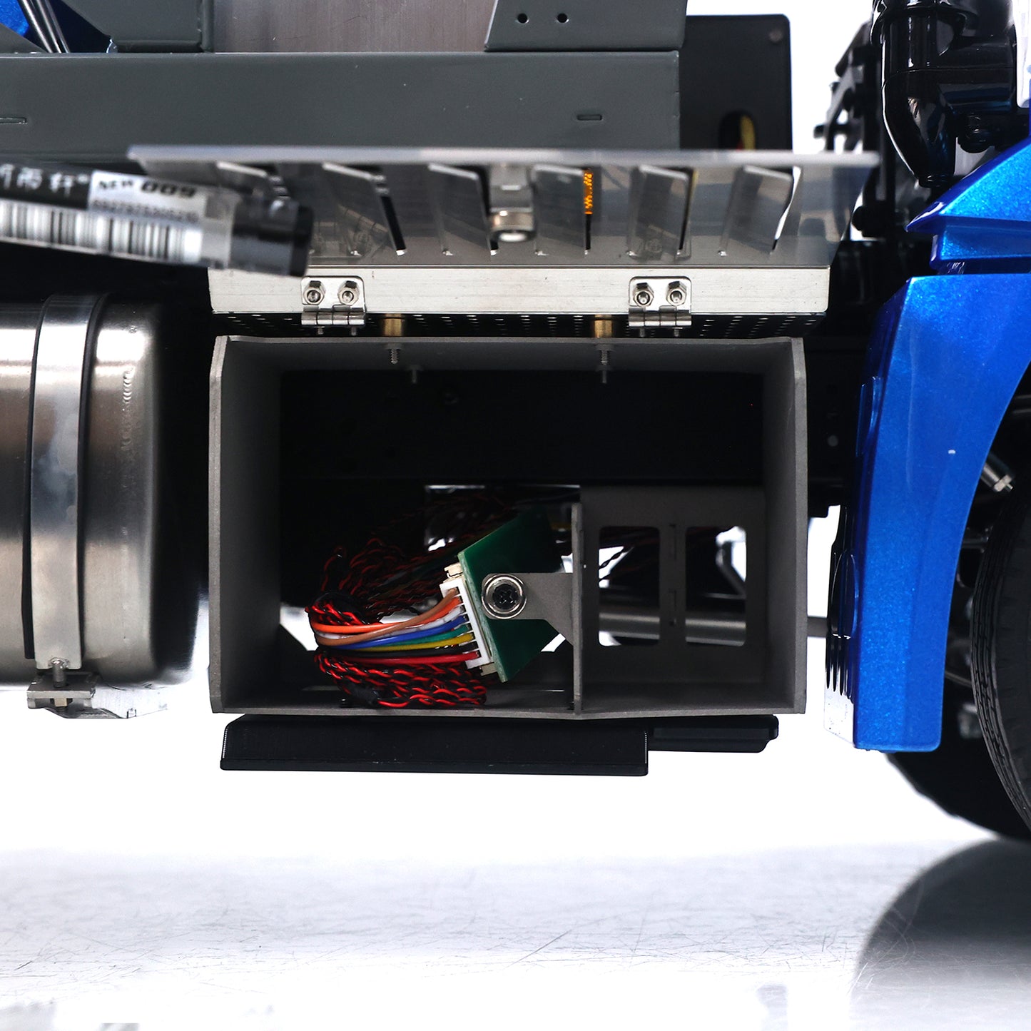3Speed LESU Skip Loader 3363 Metal 4X4 Chassis 1/14 RC Hydraulic Swing Arm Garbage Dump Truck Light Sound Hub Reduction Axle