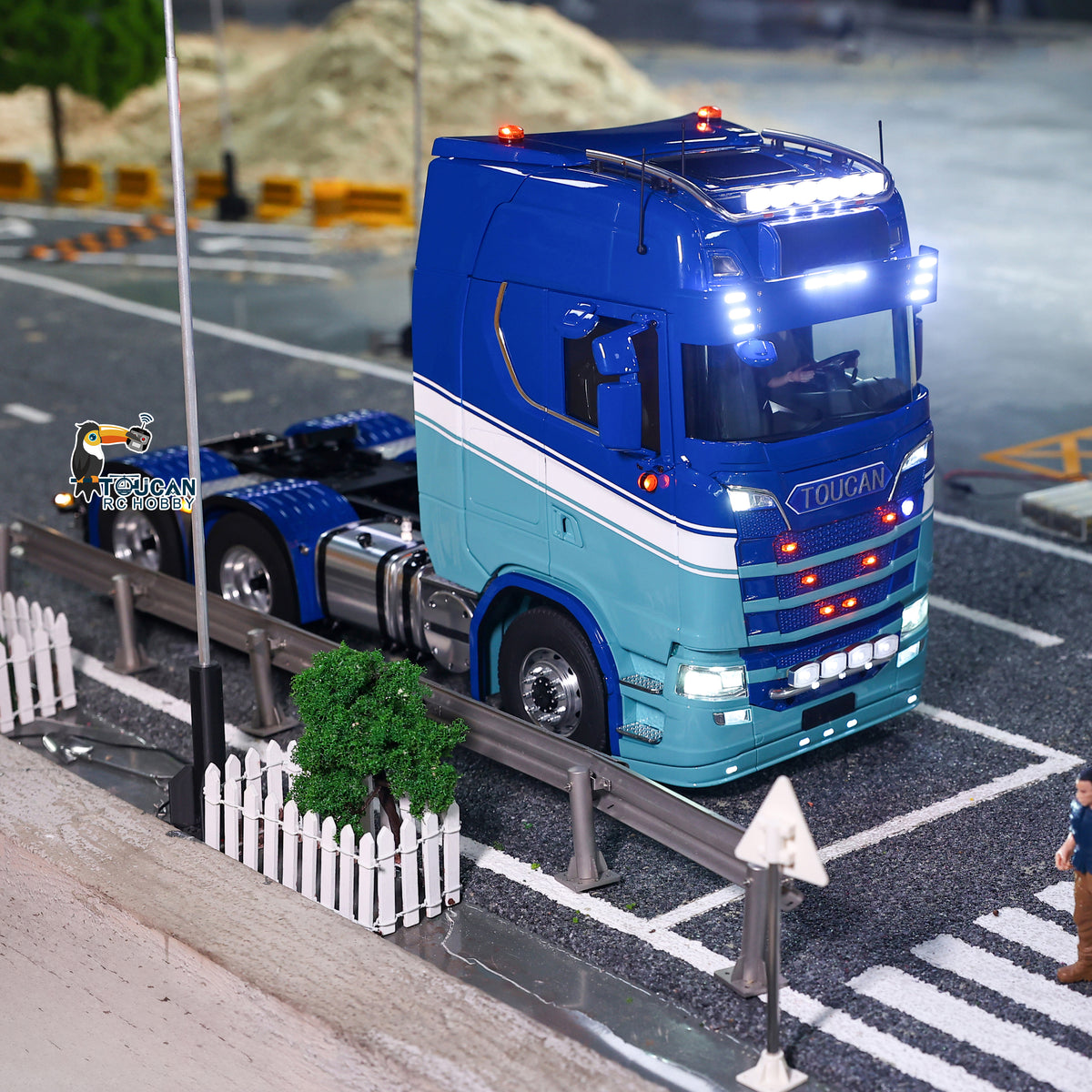 RTR Unitru 06 770S 1/14 Remote Control Tractor Truck 6X6 Metal Chassis 2Speed Gearbox Smoke Lights Sounds Brushless Motor ESC