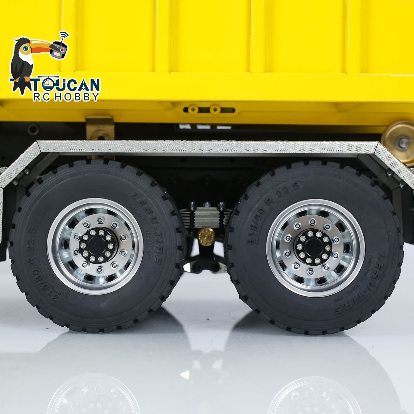 8x8 LESU 1/14 Hydraulic RC Dump Truck Roll On/Off Waste Bin Tipper