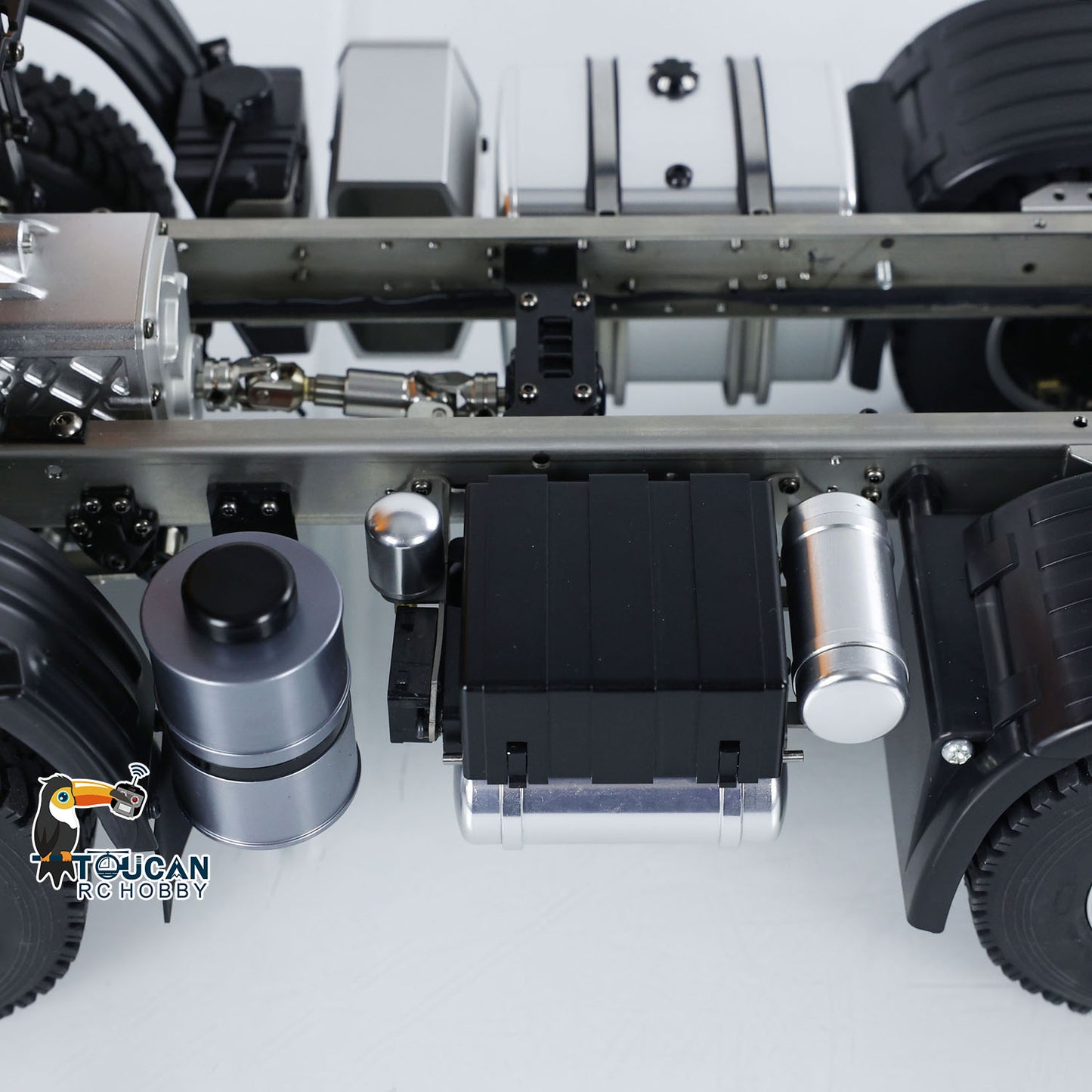 1/14 MD Modell 6x6 PNP RC Sattelzugmaschine