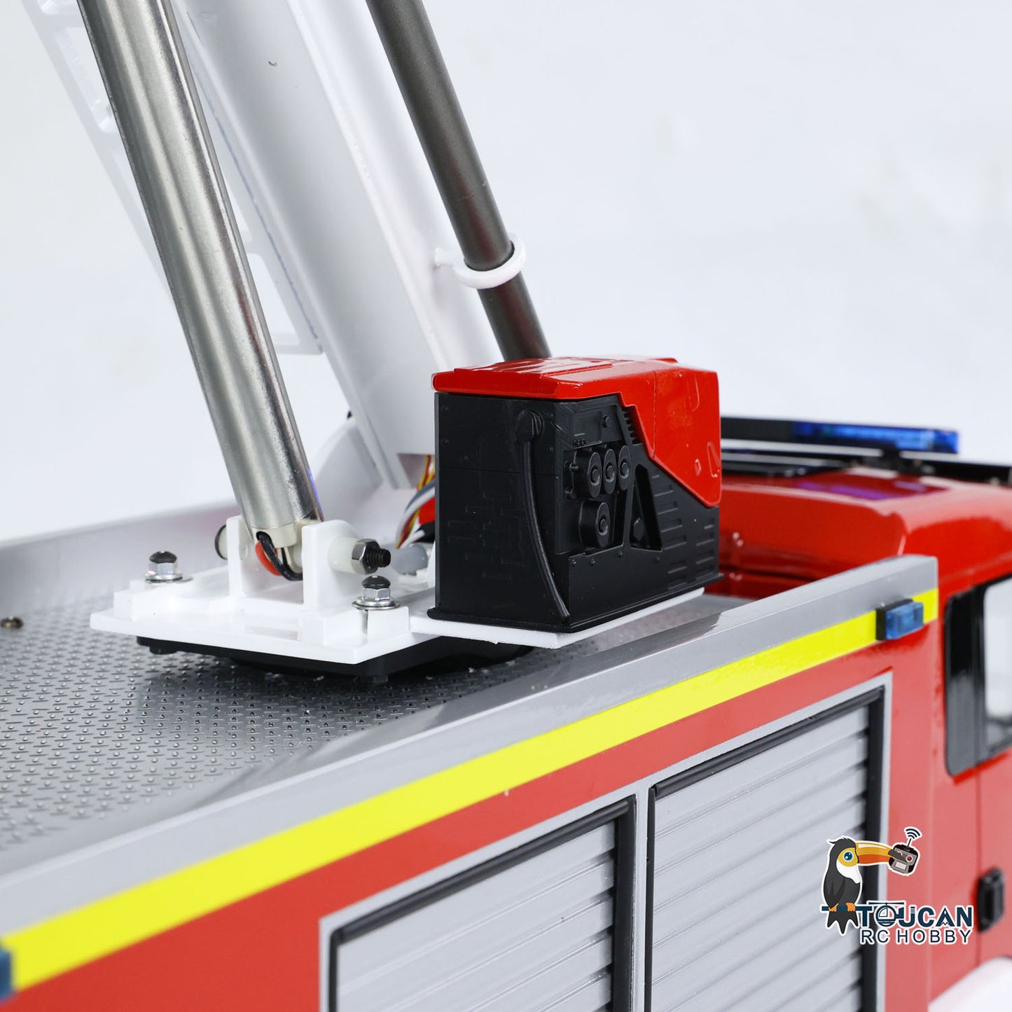 1/14 Metal Chassis Snozzle High-reach Extendable Turret 8x4 RC Fire Truck