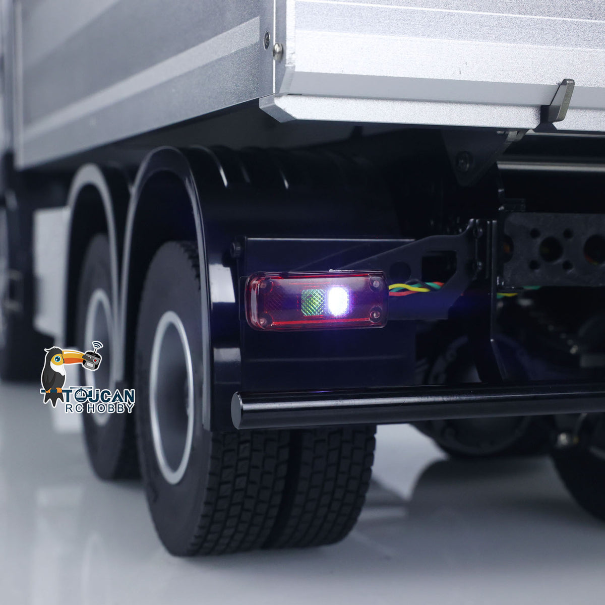 DoubleE E015 001 1/14 RC Dump Truck 6X4 Electric Lifting Remote Control Tipper Metal Drive Shafts Chassis Model Vehicle RTR
