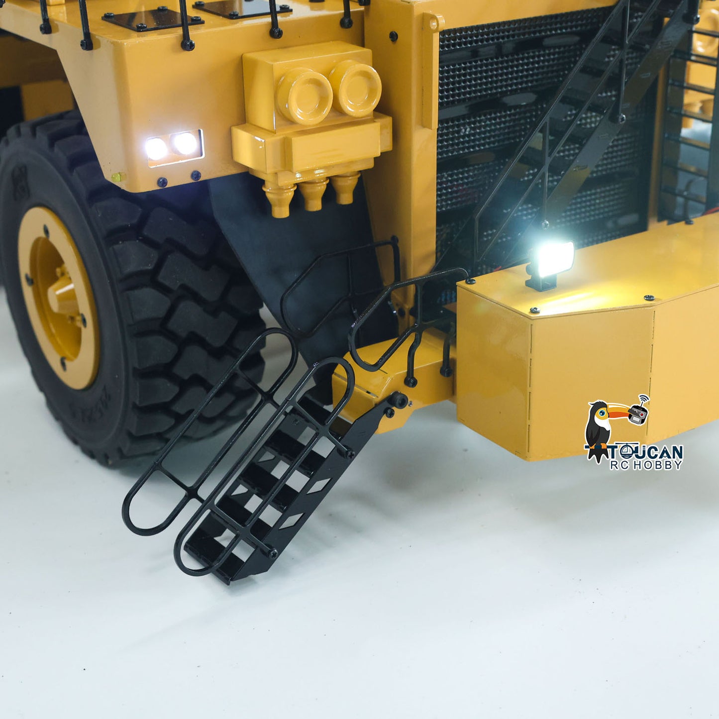 1.8Meters Long! Metal 1/20 RC Heavy Duty Hydraulic Mining Trailer C739D PRO Gooseneck Car Remote Control Construction Vehicle