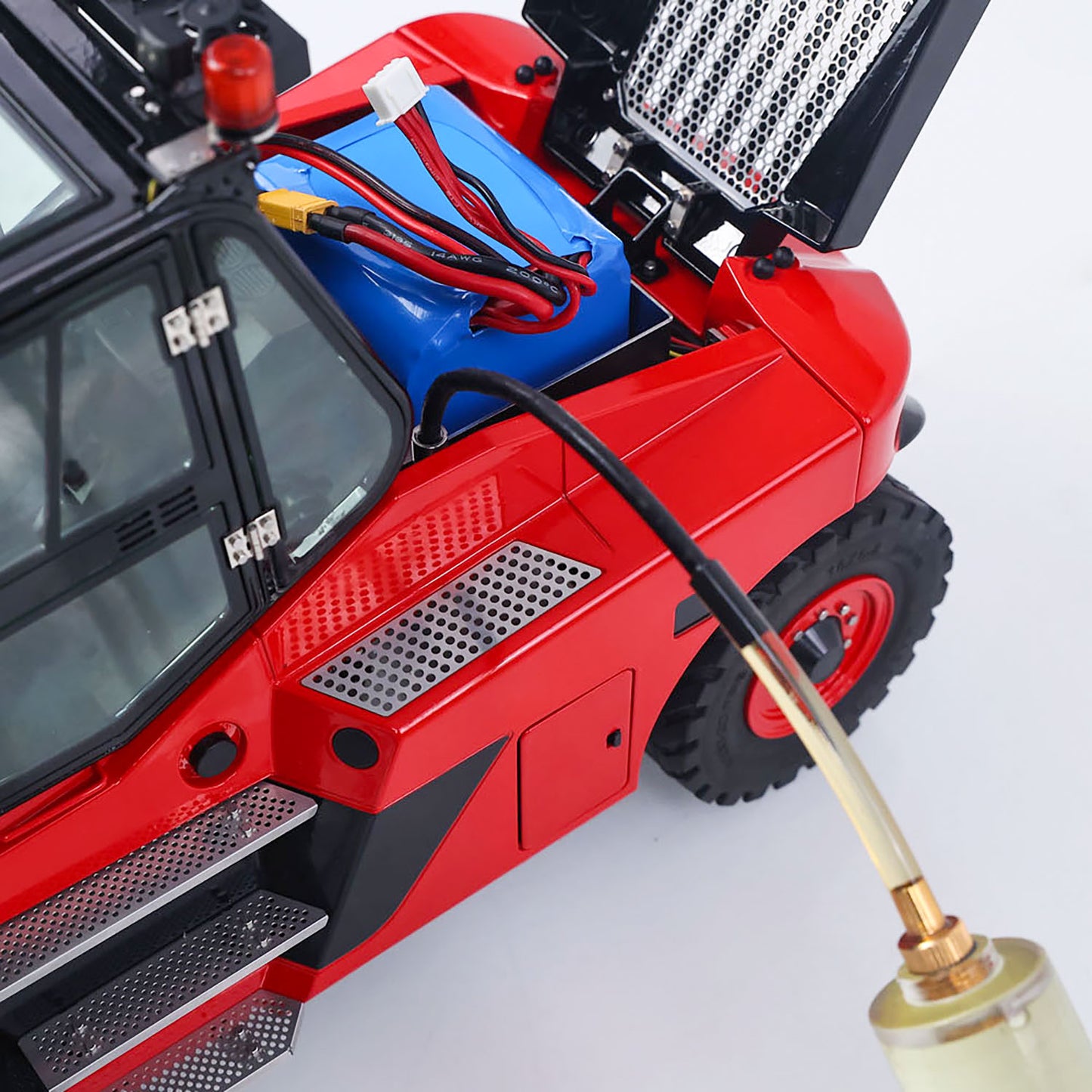 Kabolite K180-100 1/14 4X2 RWD Remote Control Hydraulic Forklift 3-Way Vavles RTR Flysky ST8 Radio Light System Sound Battery