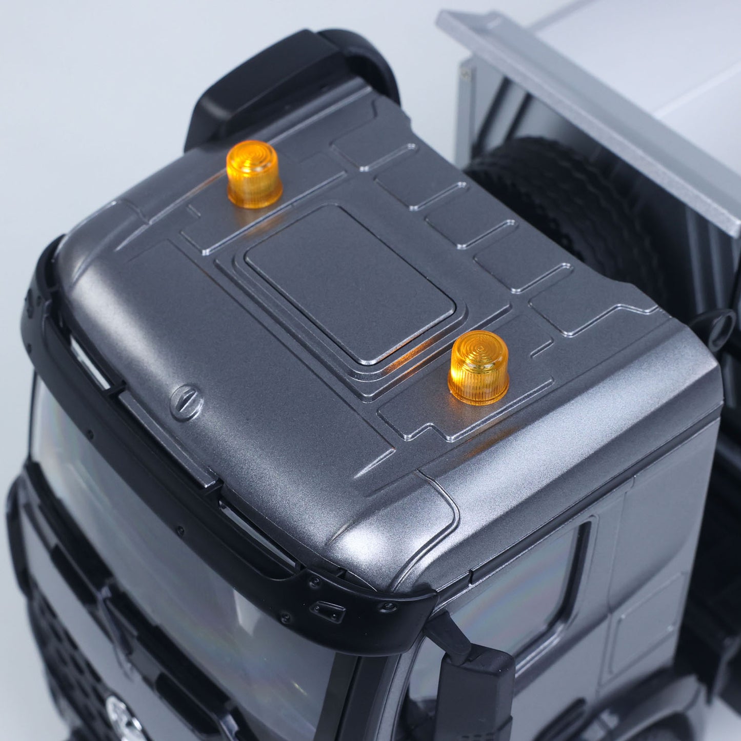 ONLY ONE US STOCK HUINA 1/14 Remote Control Dump Truck 12CH RC Tipper Finished Model Toy Gift RTR Light Sound Effects Radio USB Charging Cable