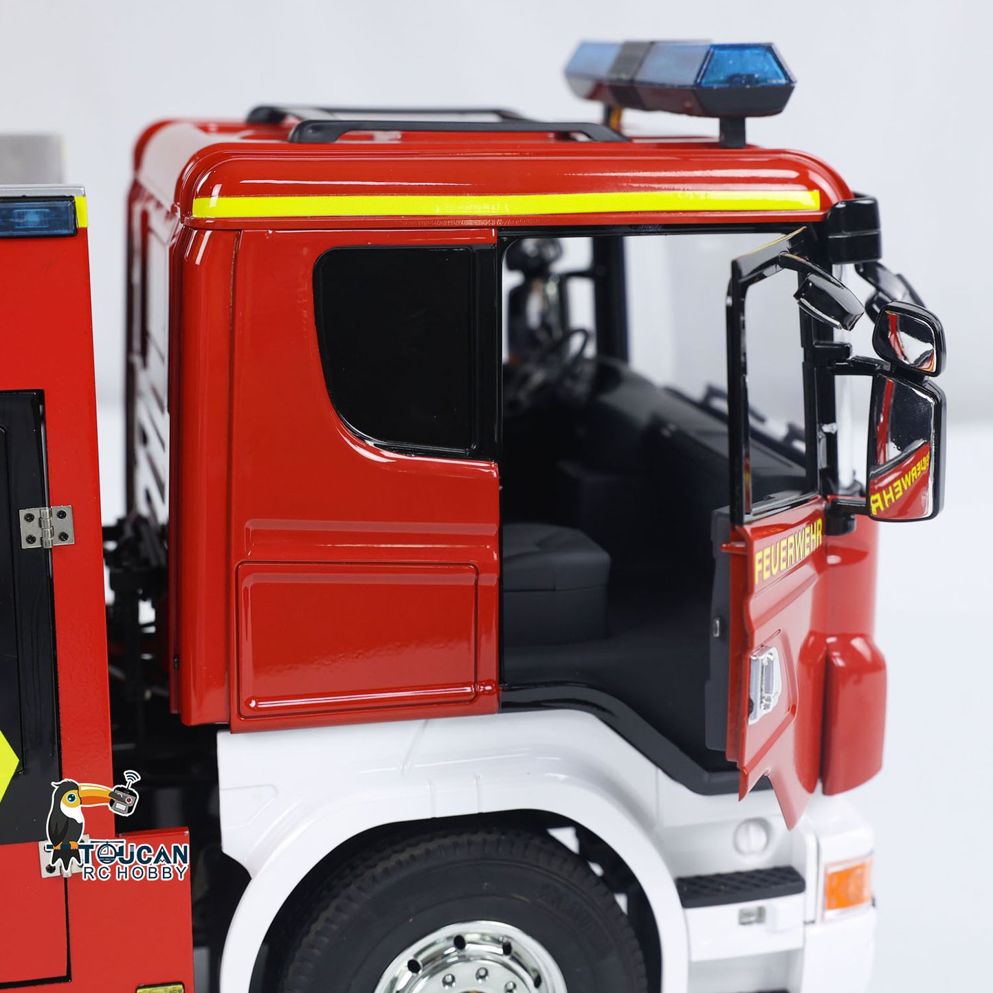 1/14 6x4 RC Fire Fighting Truck Fire Vehicles Model Germany Version Lights Sounds