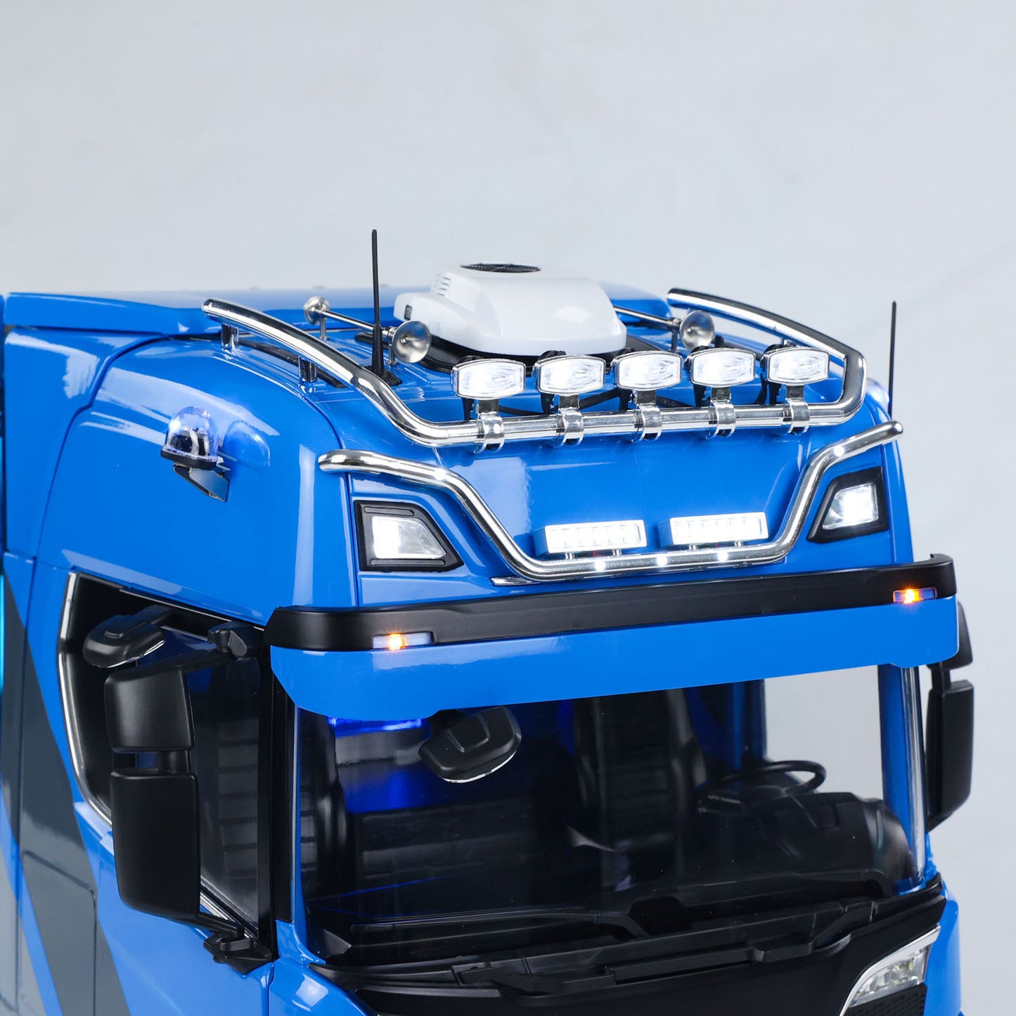 770S 1/14 RC Tractor Truck 8x8 Metal Chassis Remote Control Lorry ST8 Battery