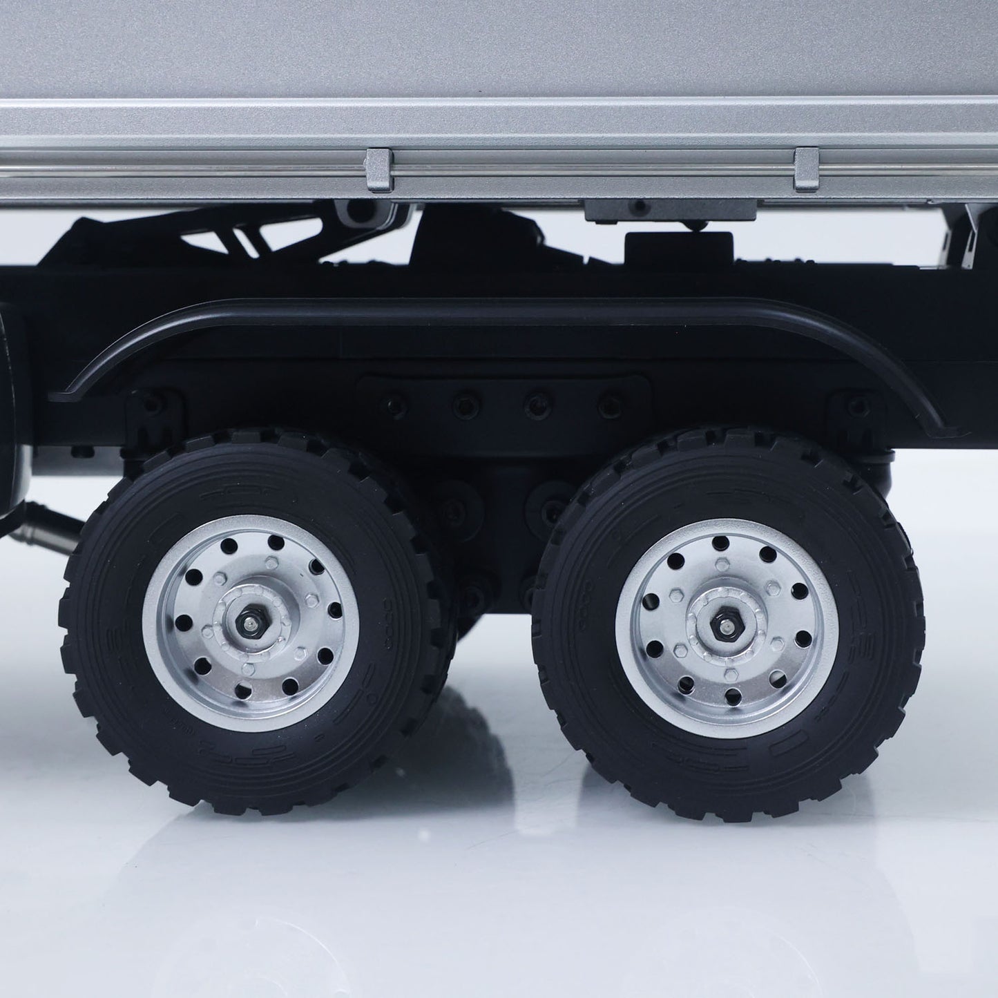 ONLY ONE US STOCK 1/14 HUINA 1598 2.4G Remote Control Dumper 6*6 Engineering Transport Vehicle Lifting Rod Tipper Car Light Sound Battery Toys