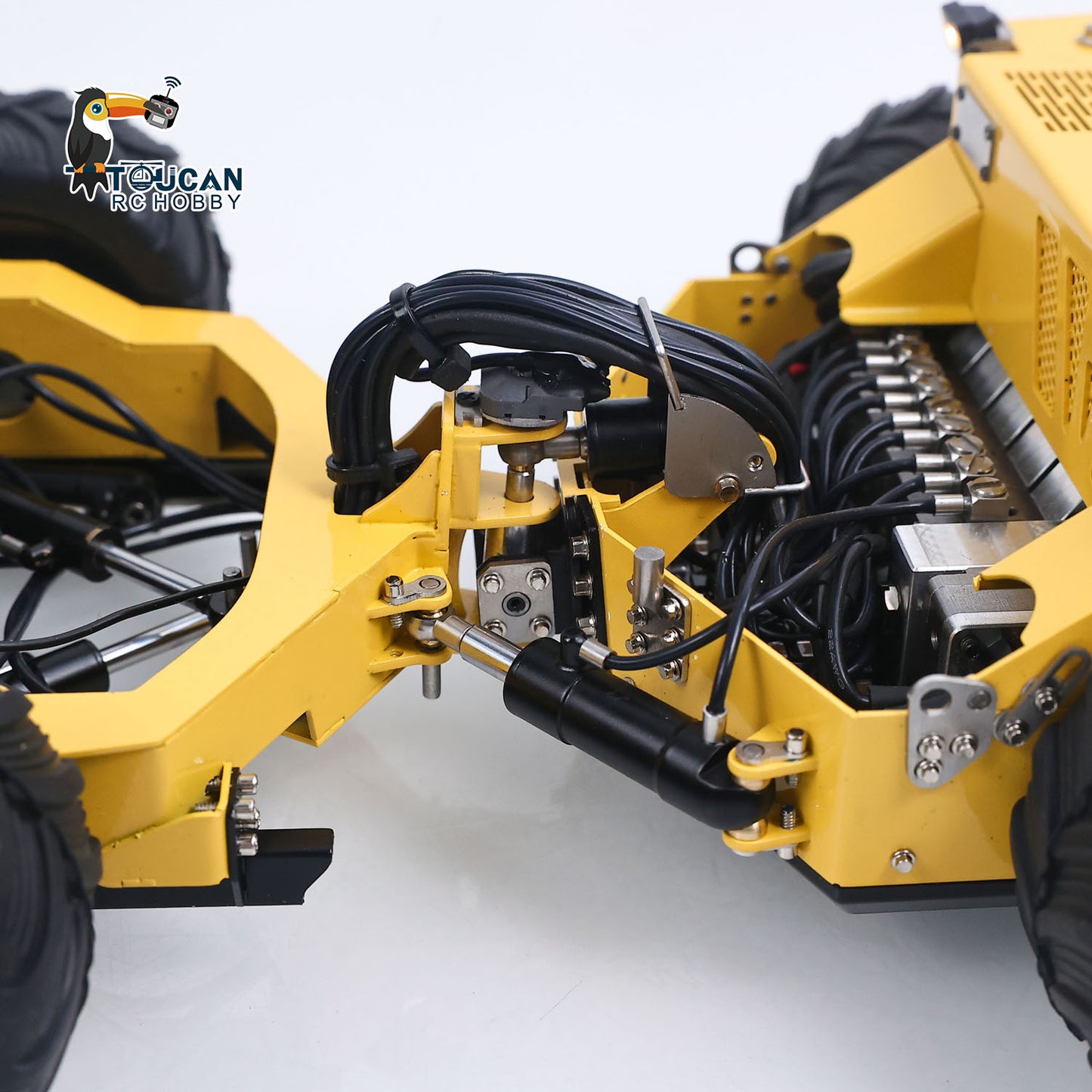 Super Frog Metal 1/14 Hydraulic Remote Control Foldable Forklift BM214 5 Valves Lights Sounds Frsky Radio Battery Storage Box