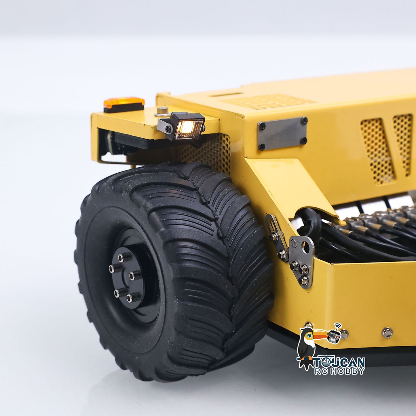 Super Frog Metal 1/14 Hydraulic Remote Control Foldable Forklift BM214 5 Valves Lights Sounds Frsky Radio Battery Storage Box