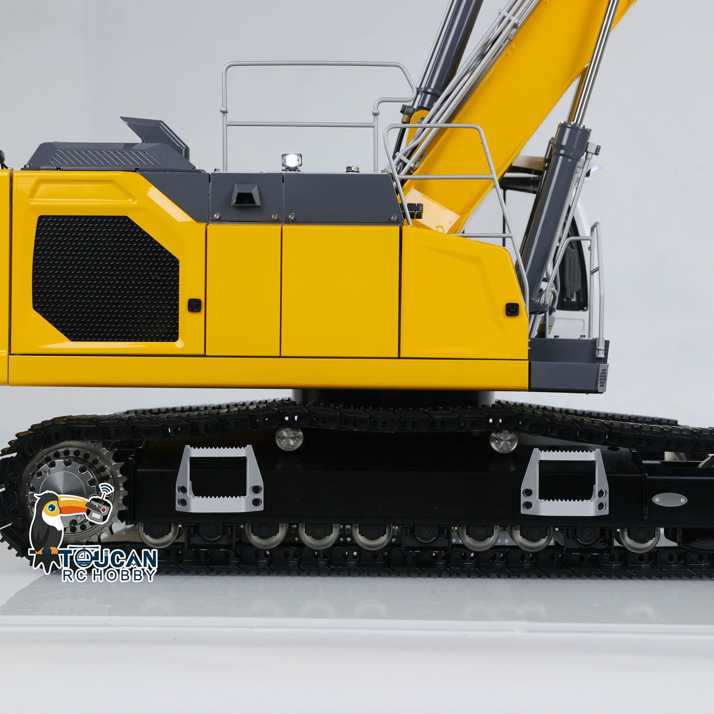 LESU 1/14 3-arm Aoue-LR945 RC Hydraulic Digger PNP Model Light System