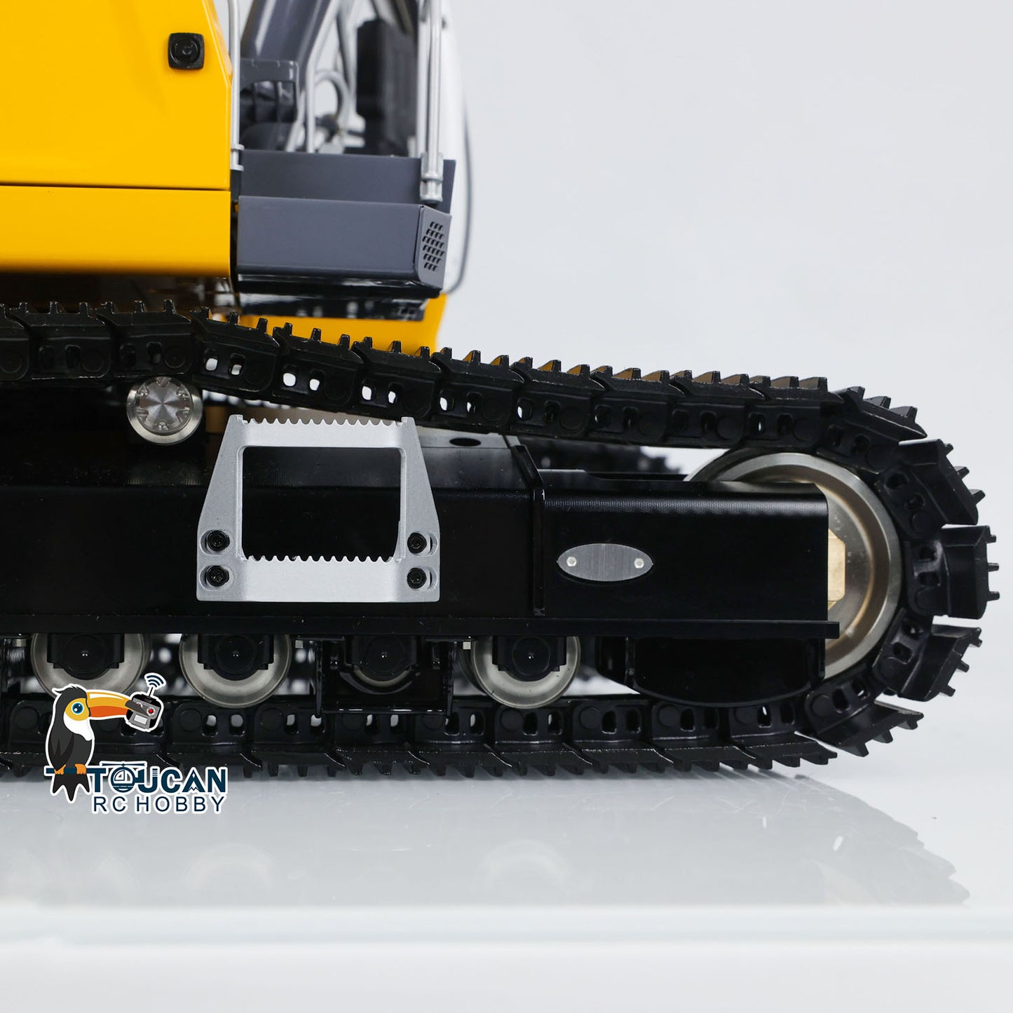 LESU 1/14 3-arm Aoue-LR945 RC Hydraulic Digger PNP Model Light System