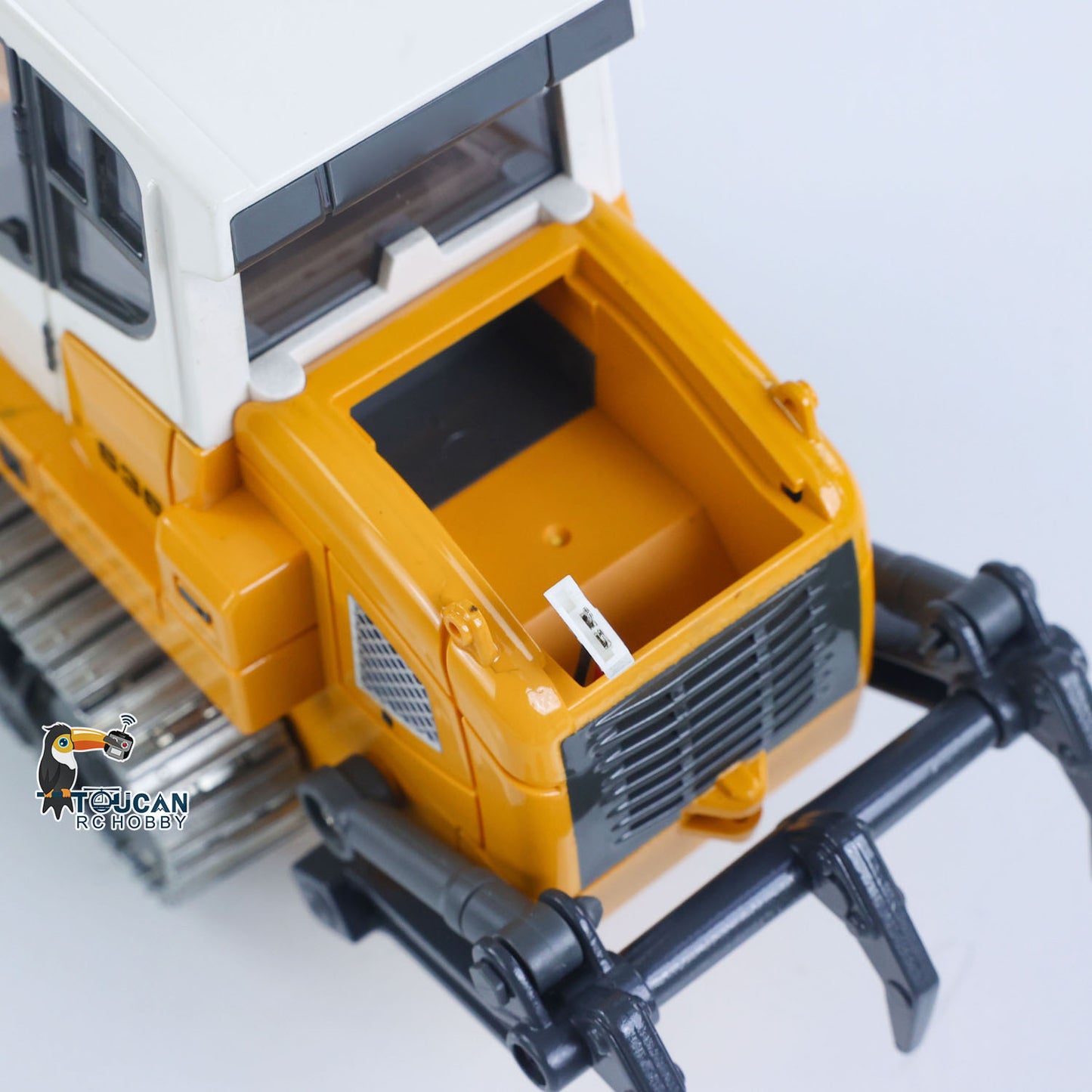 1:50 RC Electric Lifting Tracked Loader LR636 2.4G Construction Vehicle Metal Bucket Tracks Ripper RTR Model Light Sound Battery
