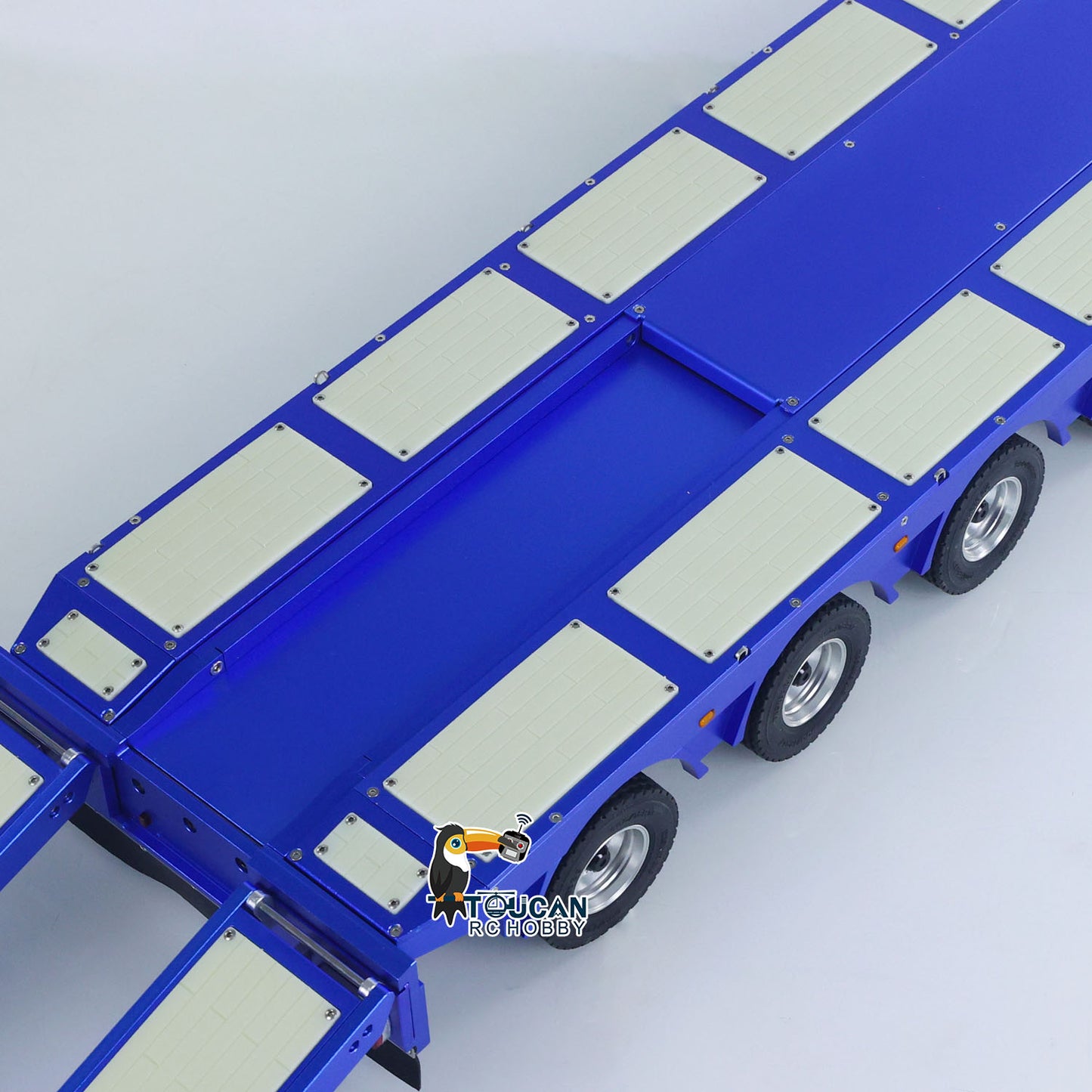 Degree 1/14 Metal 997 Heavy 4Axle Steering Trailer With Rear Ramps