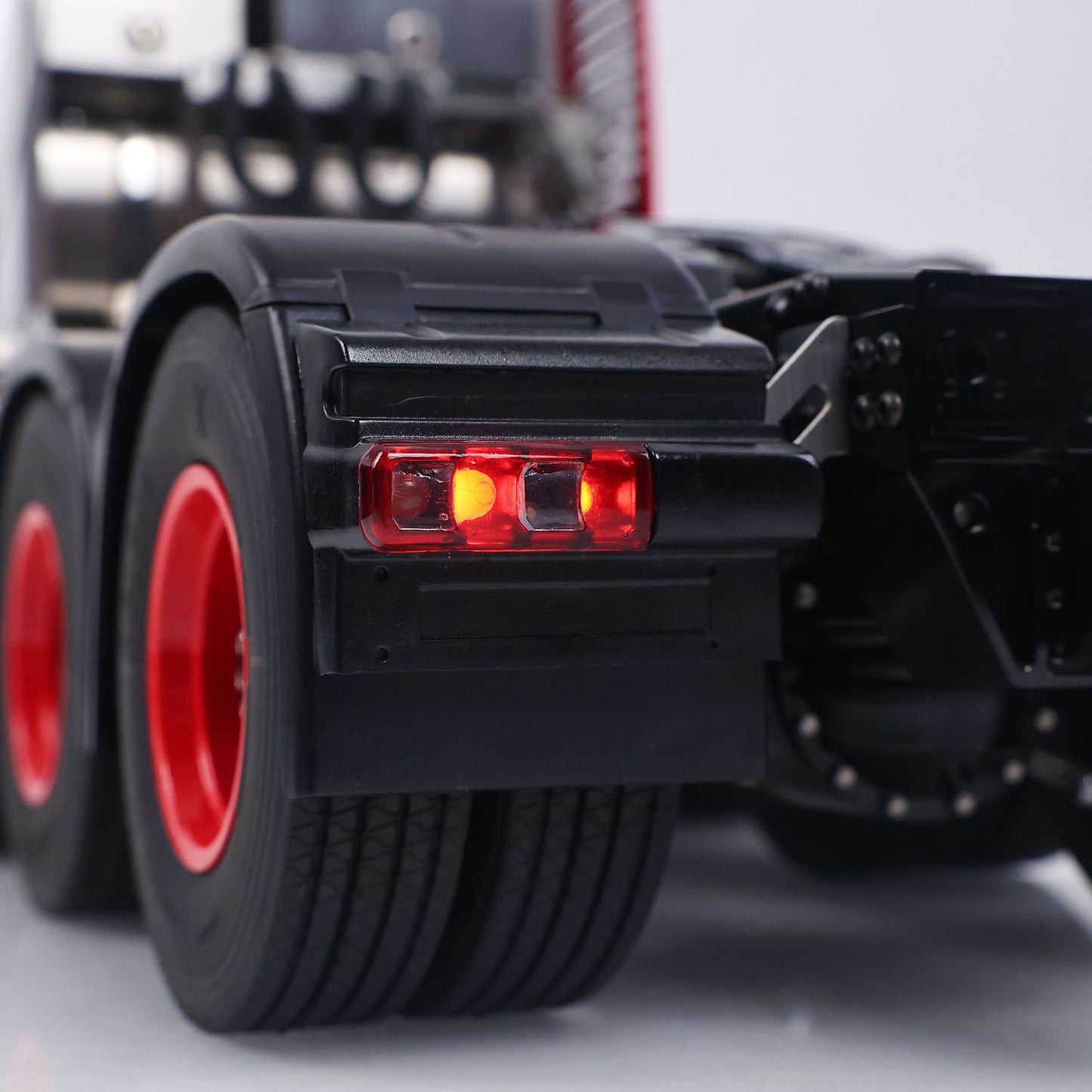 Camion tracteur télécommandé LESU 1/14 8x8 pour voiture télécommandée TAMIYA 3363