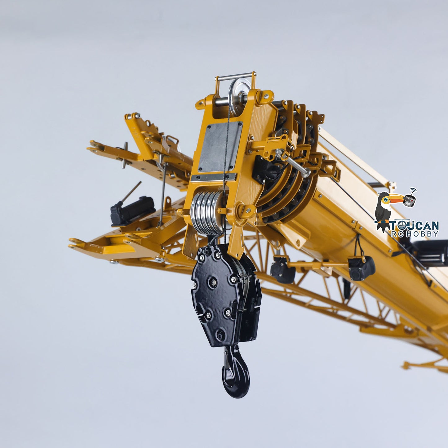 Eyewhale D1050 Metal 1/14 RC Hydraulic Mobile Crane Truck All Terrain Vehicle 3Axles Radio Control Hoist Model Paladin PL18EV