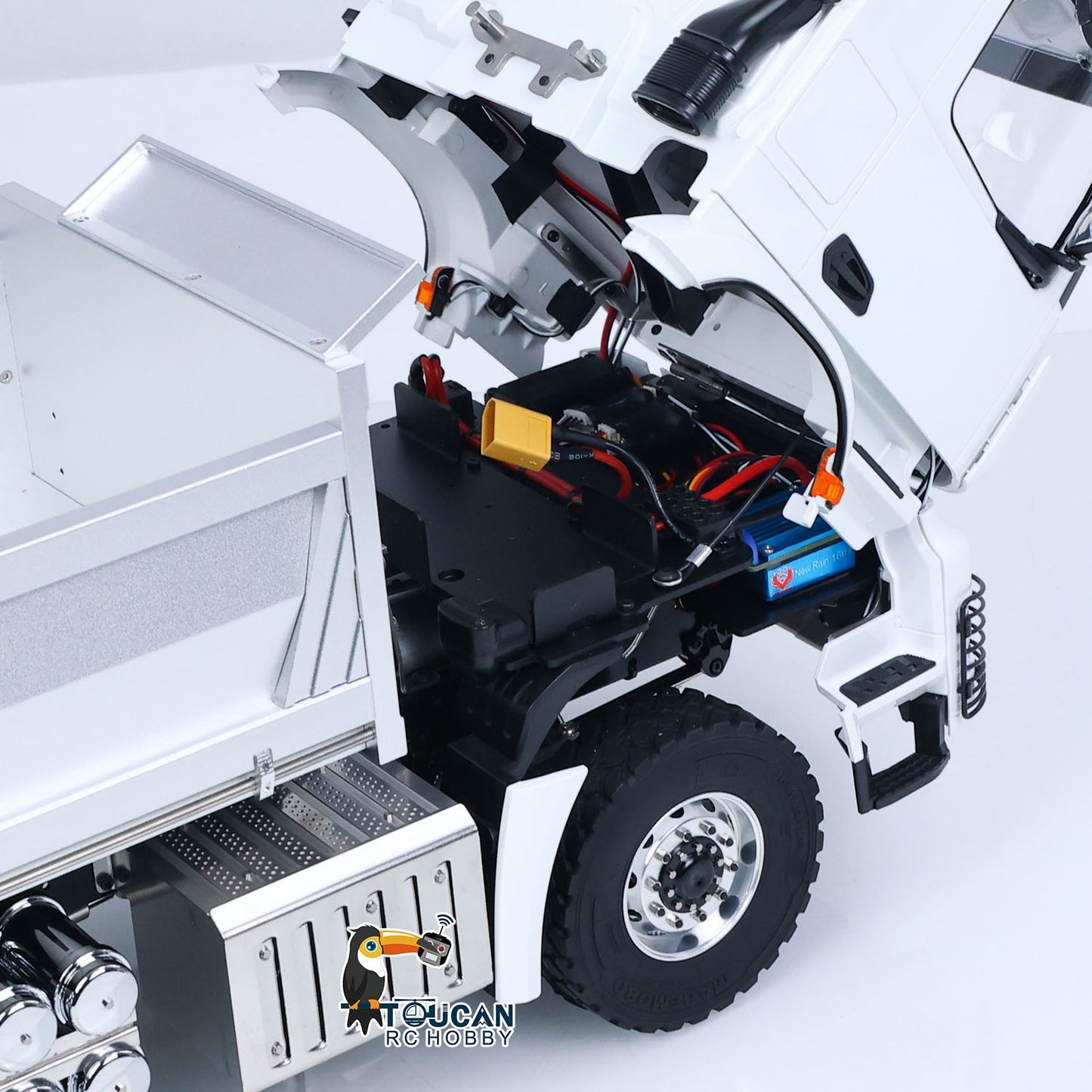 6X6 Metal Chassis 3348 RC Hydraulic Dumper 1/14 Radio Controlled Tipper NO Lock Light Sound Radio Battery Construction Truck RTR