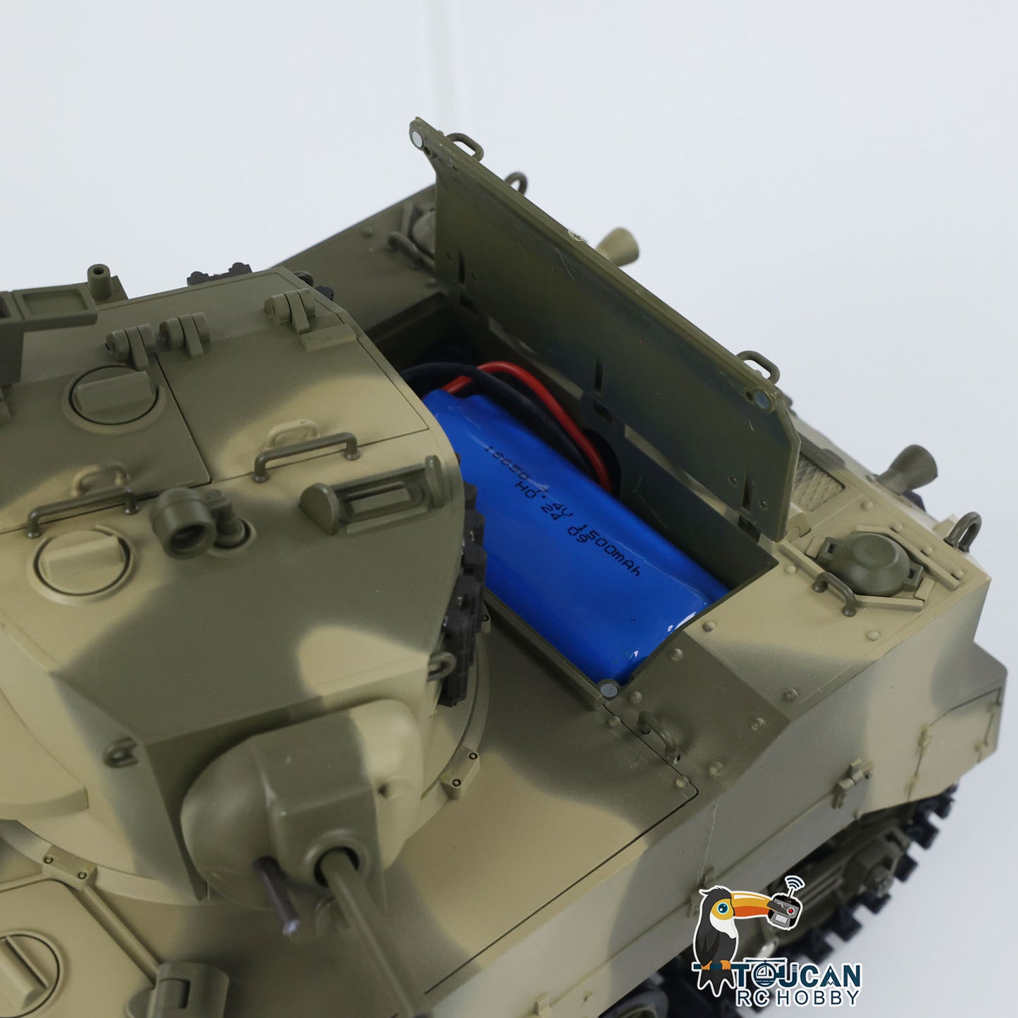 Char télécommandé US M5A1 Stuart VI 1/16 RC Tank léger à 360 degrés avec radio à deux batteries