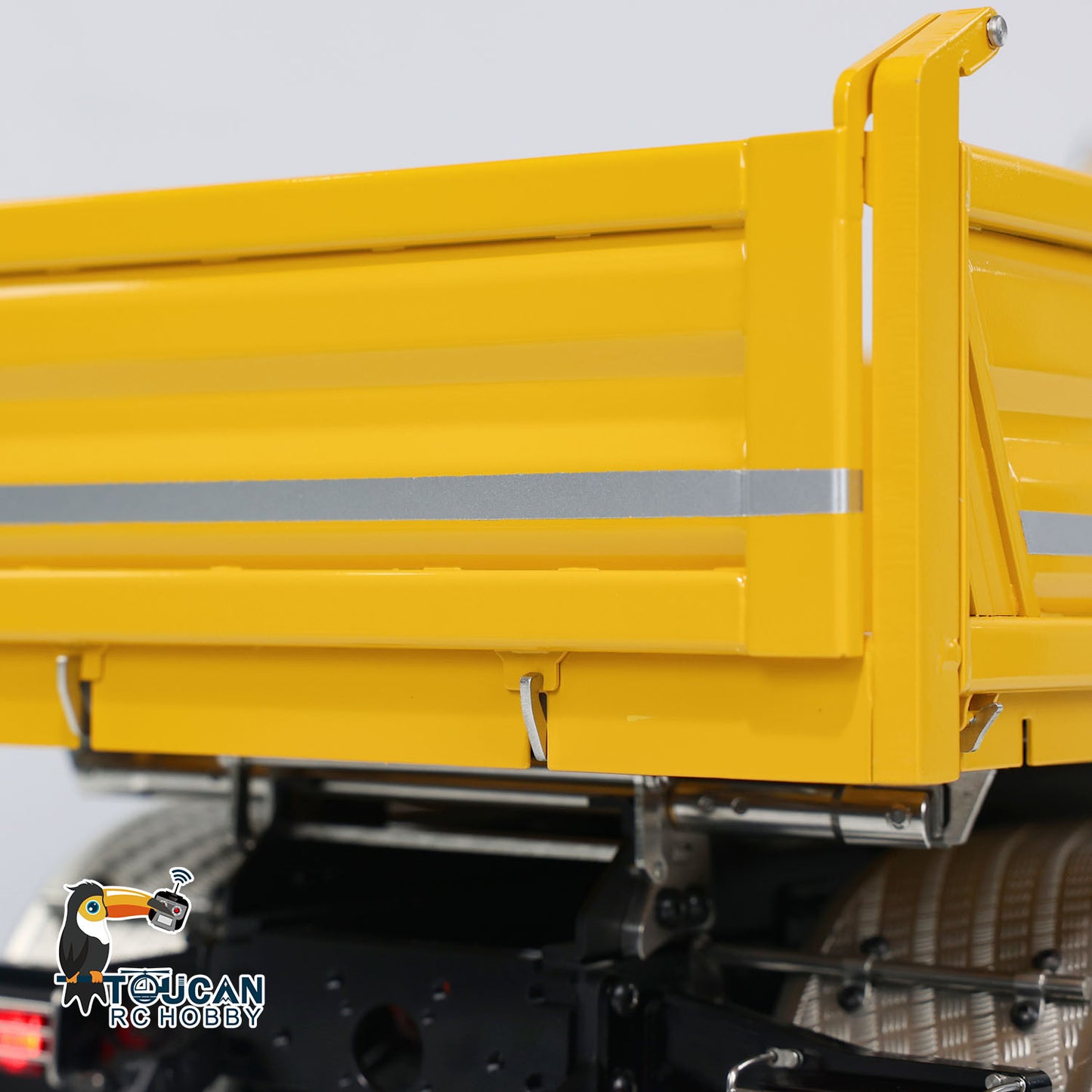 Metal 6x6 1/14 RC Hydraulic Dump Truck 3-way Tipper LESU Chassis Man Cabin