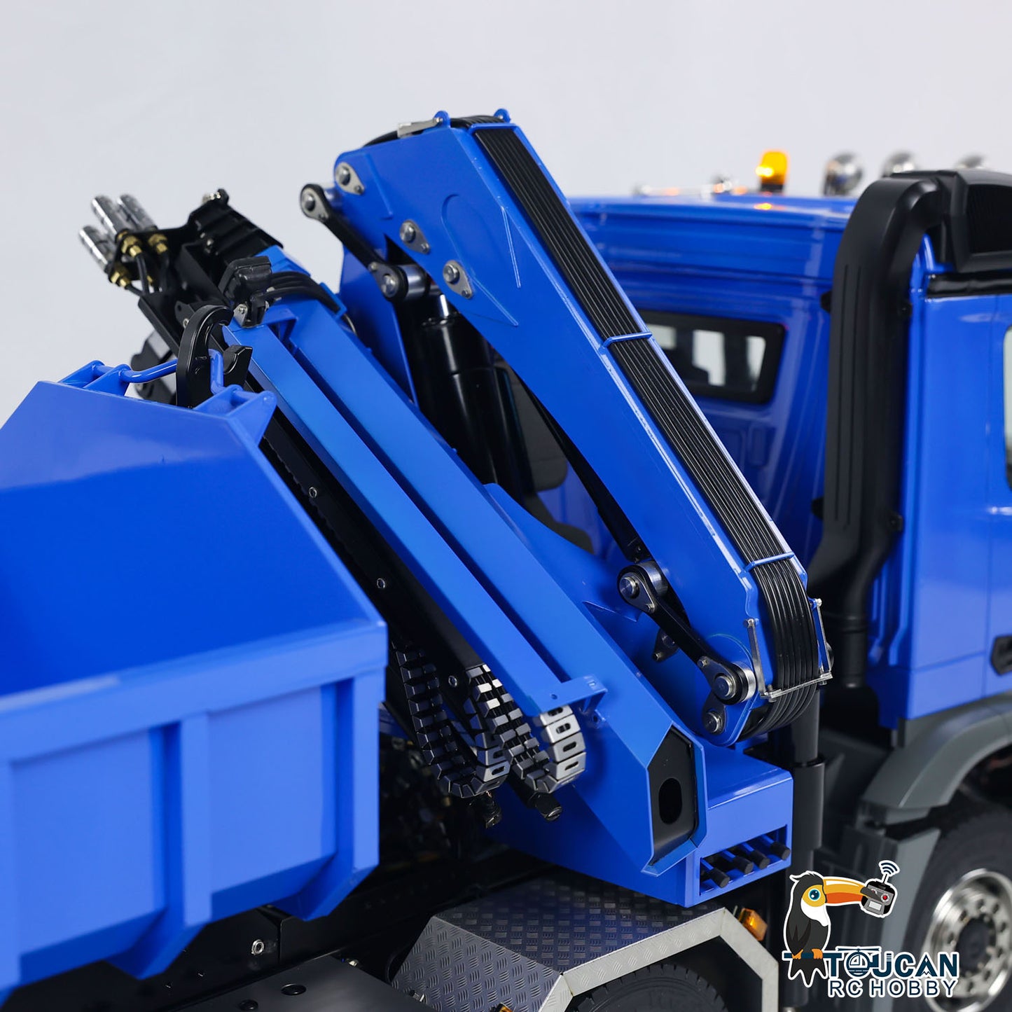 1/14 10x10 RC Hydraulic Crane Dumper Truck With Normal Metal Bucket