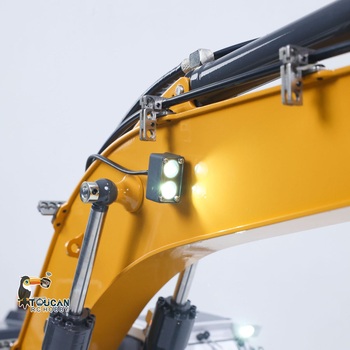 Fast Free Shipping for EU 1/14 Hydraulic RC Excavator Ready to Run for 945 Remote Control Trucks