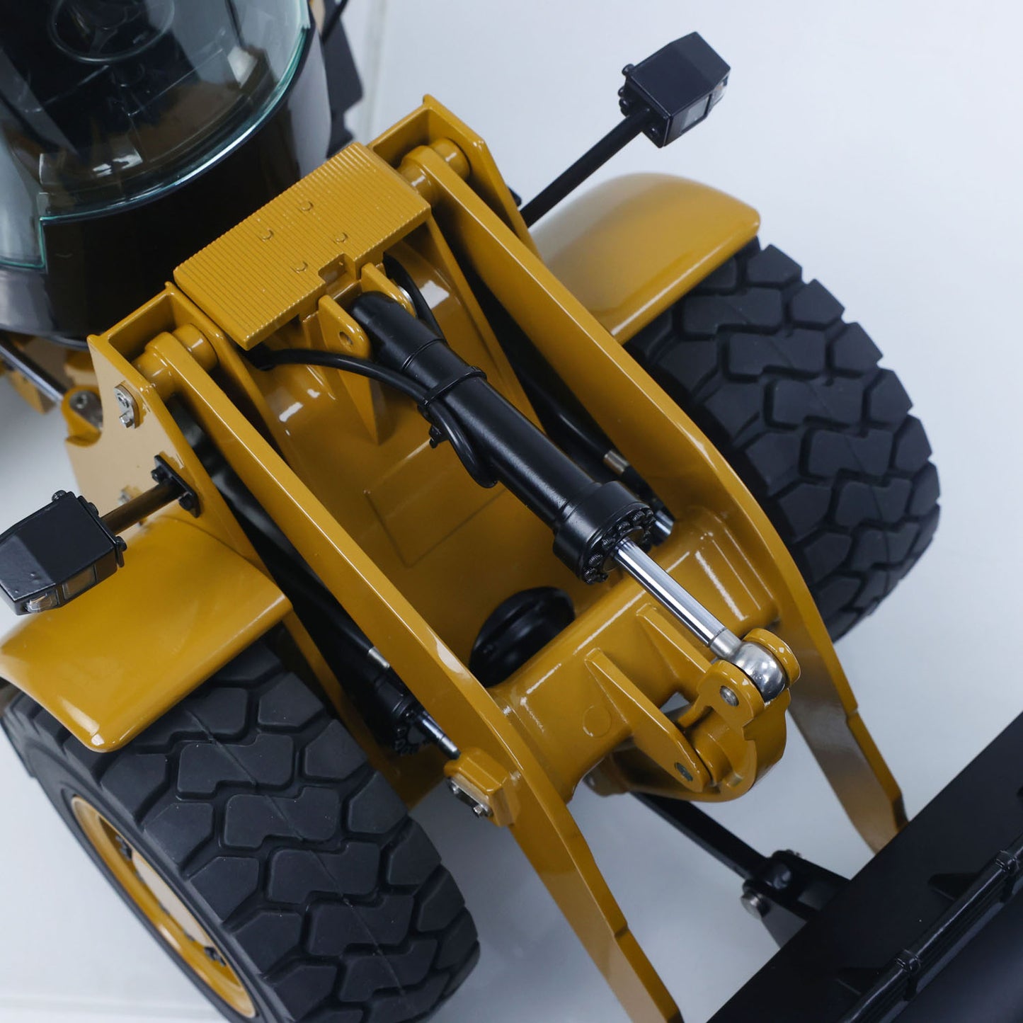 Fast Shipping HUINA K966 KABOLITE 2.4G 1/16 Hydraulic RC Loader Car Model 7500mAh Battery