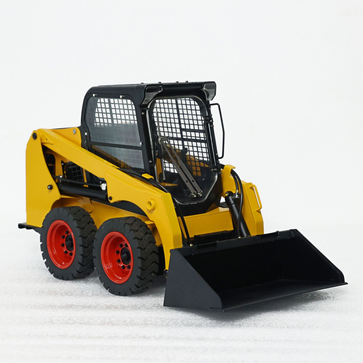 Metal 1/14 Hydraulic RC Skid-Steer Loader SM450 Remote Control Wheeled Car Model