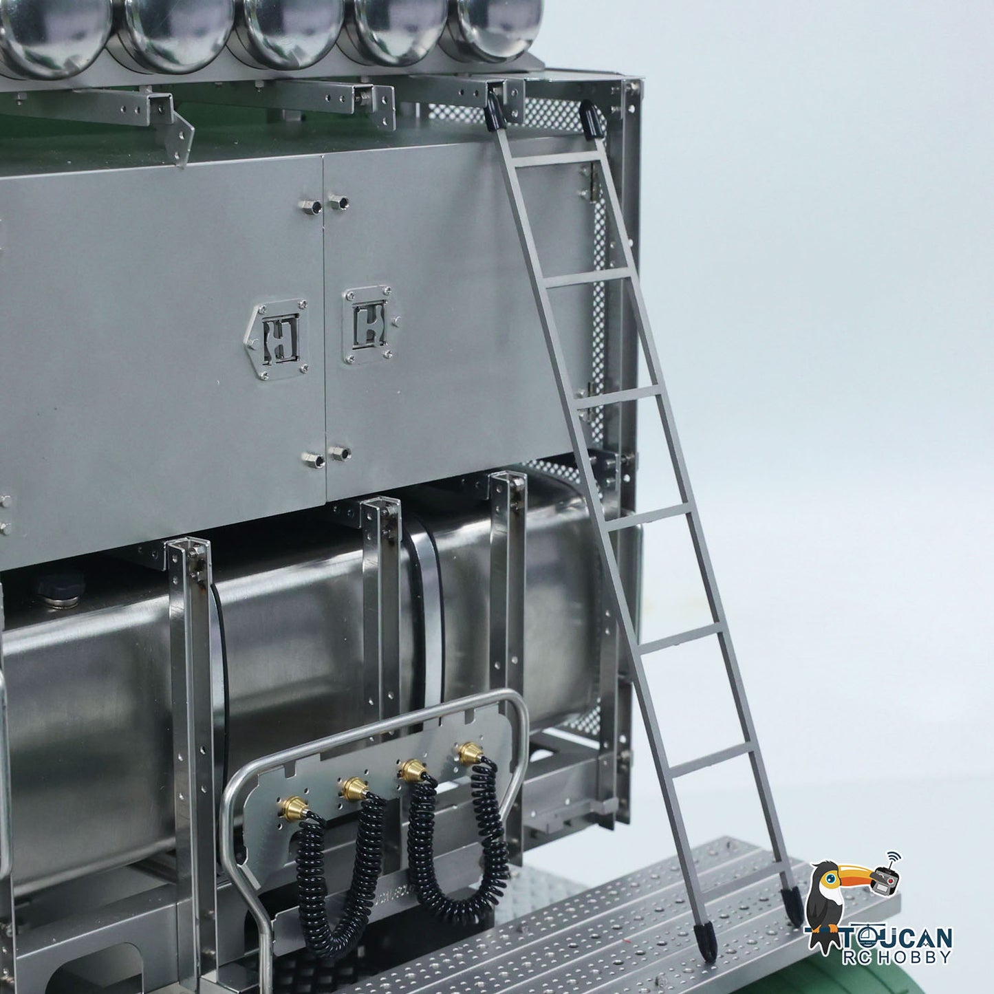 1/14 RTR Remote Control Tractor Truck SC 770S 8*8 RC Lorry Vehicle Model Metal Chassis Axle Lock Hobbywing ESC Flowing LED Light