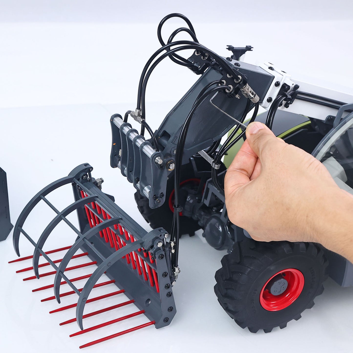 JDM-128 1/14 Metal RC Telescopic Hydraulic Forklift Multifunctional Model 4-Way Vavles Differential Lock 2Axles Steering