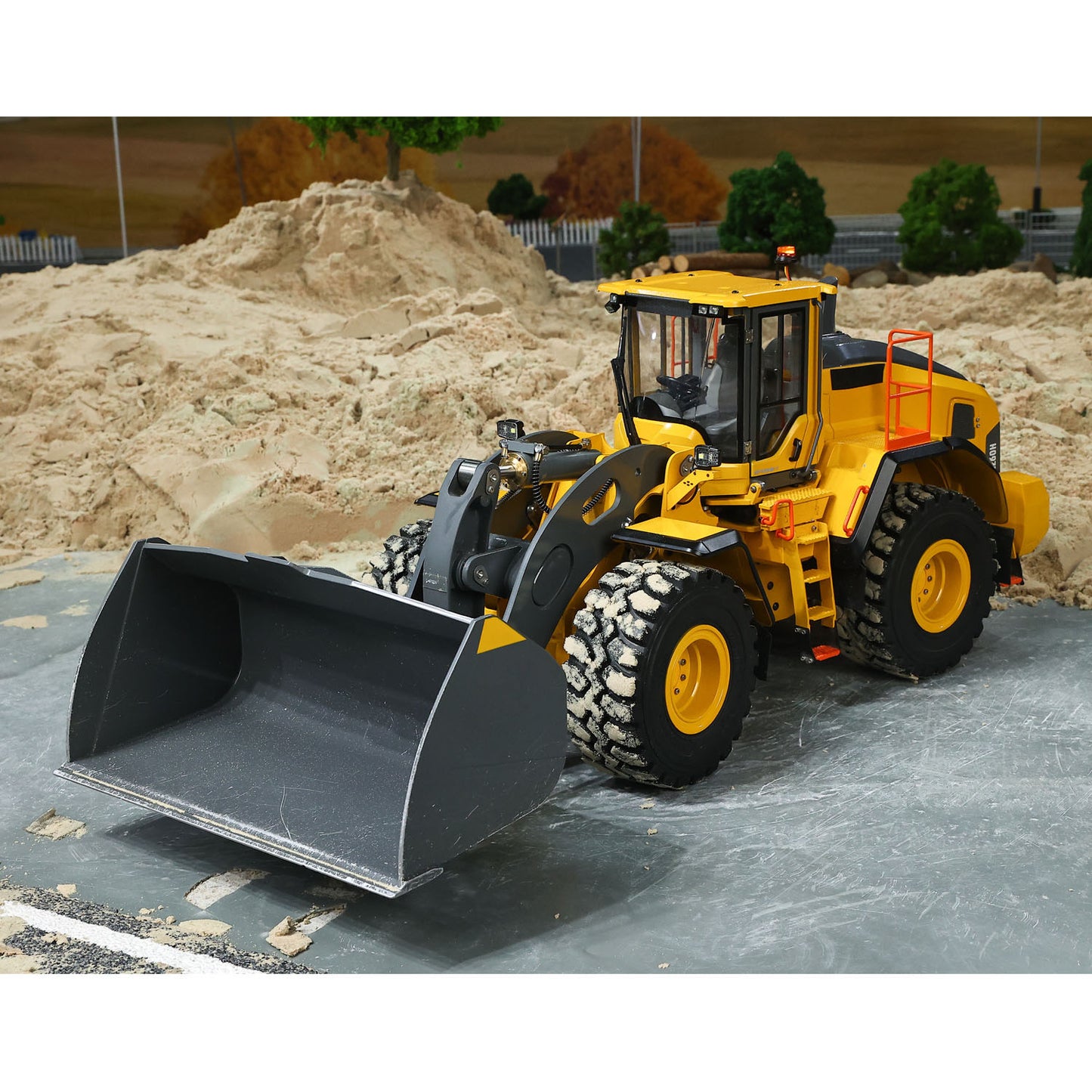 Double E Metal 1/14 4X4 Remote Control Hydraulic Loader L260H Axle Locks 2Speed Gearbox Brushless Motor Battery RTR Light System