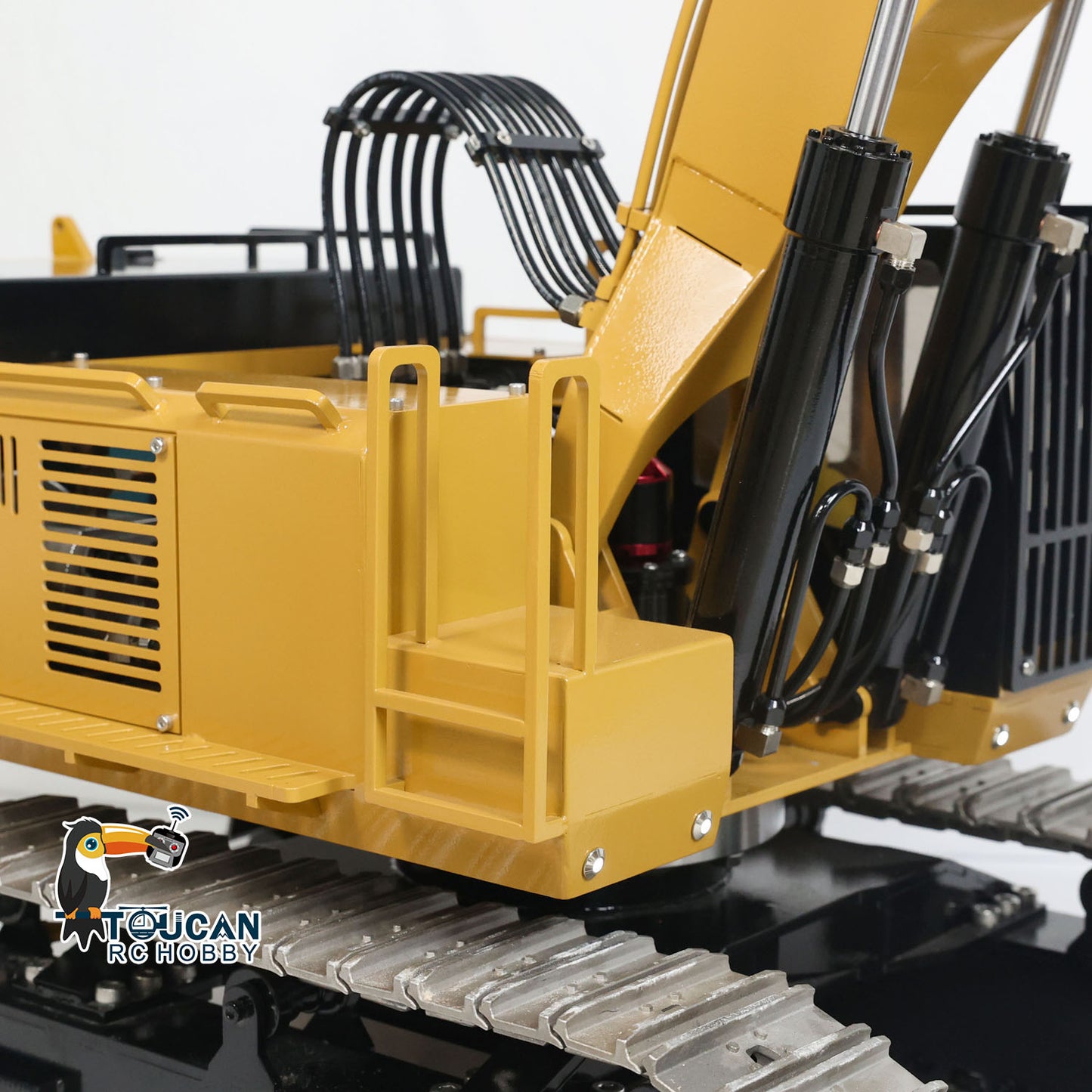 1/8 Giant Metal 385CF Heavy Duty RC Hydraulic Excavator I6S Controller